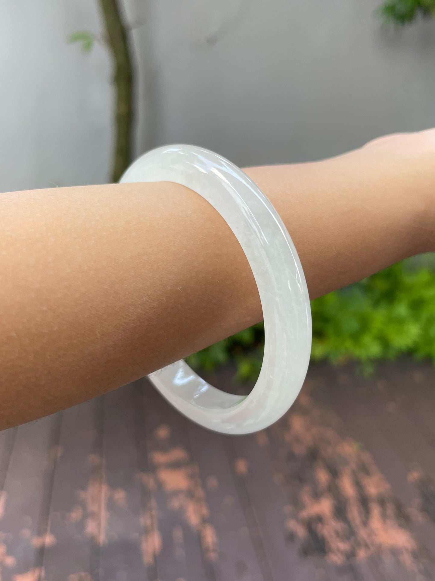 Icy Jadeite Bangle | 55mm (NJBA066)