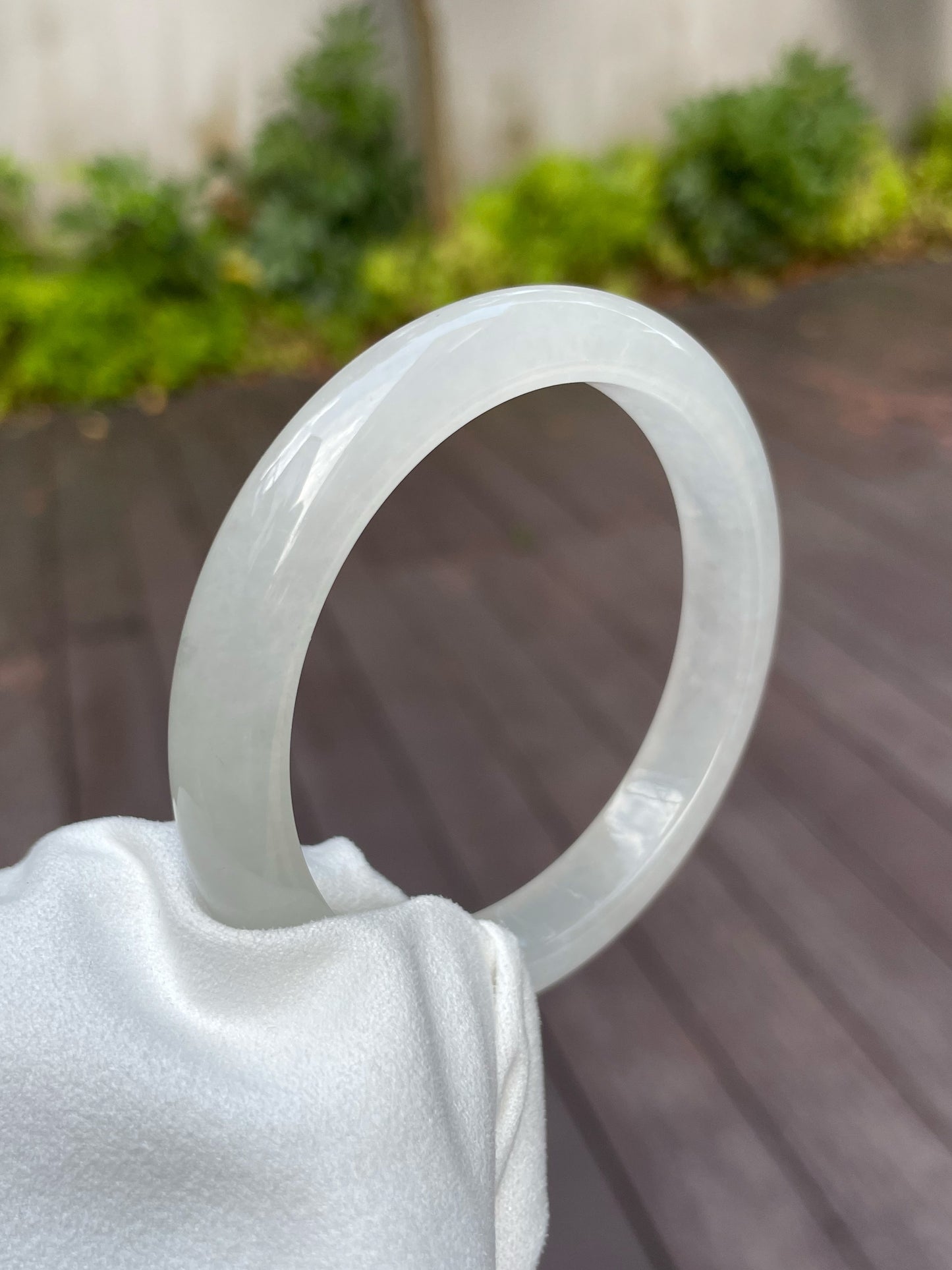 Icy Jadeite Bangle | 55mm (NJBA066)