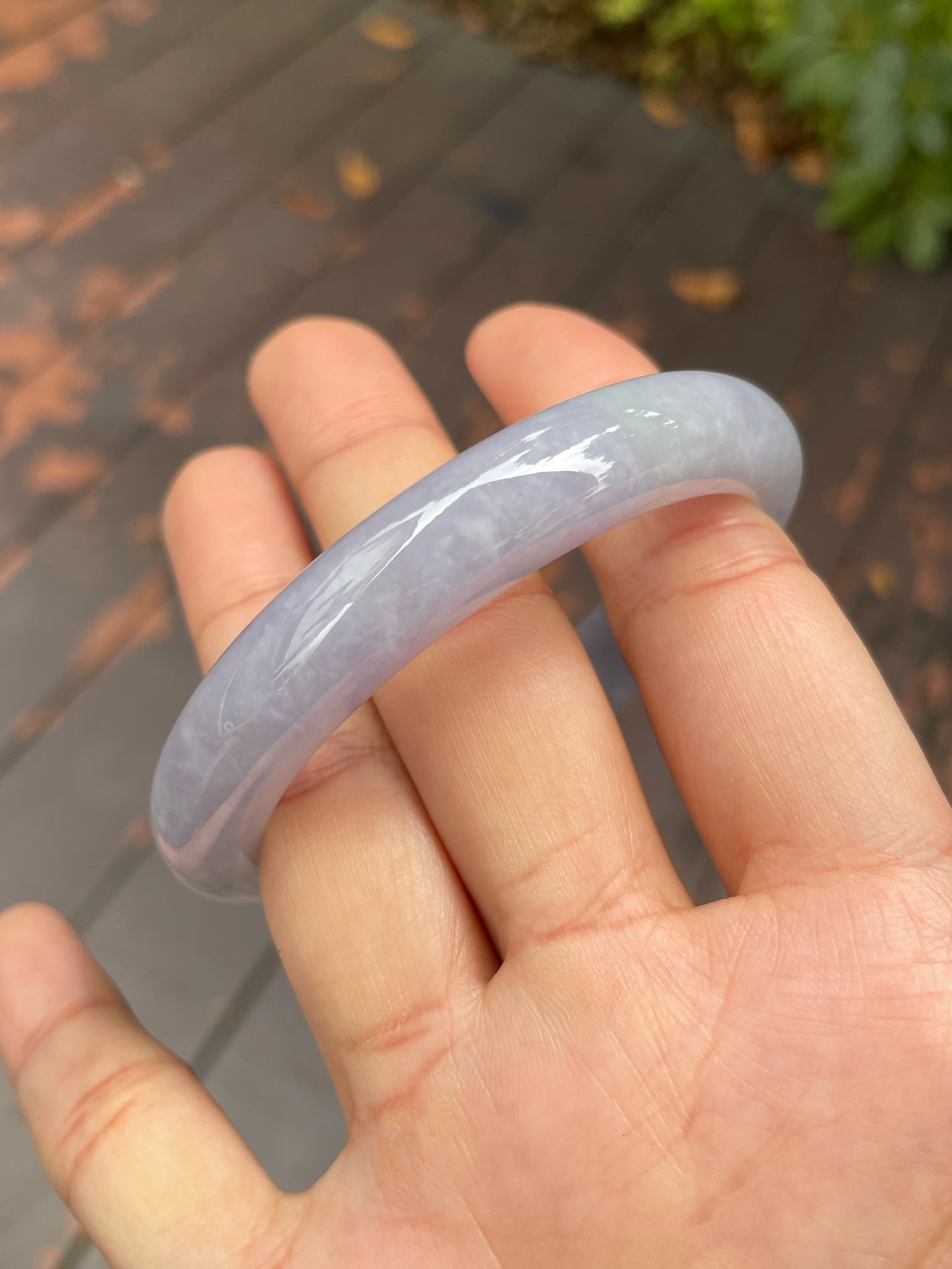 Light Lavender Jadeite Bangle | 57mm (NJBA083)