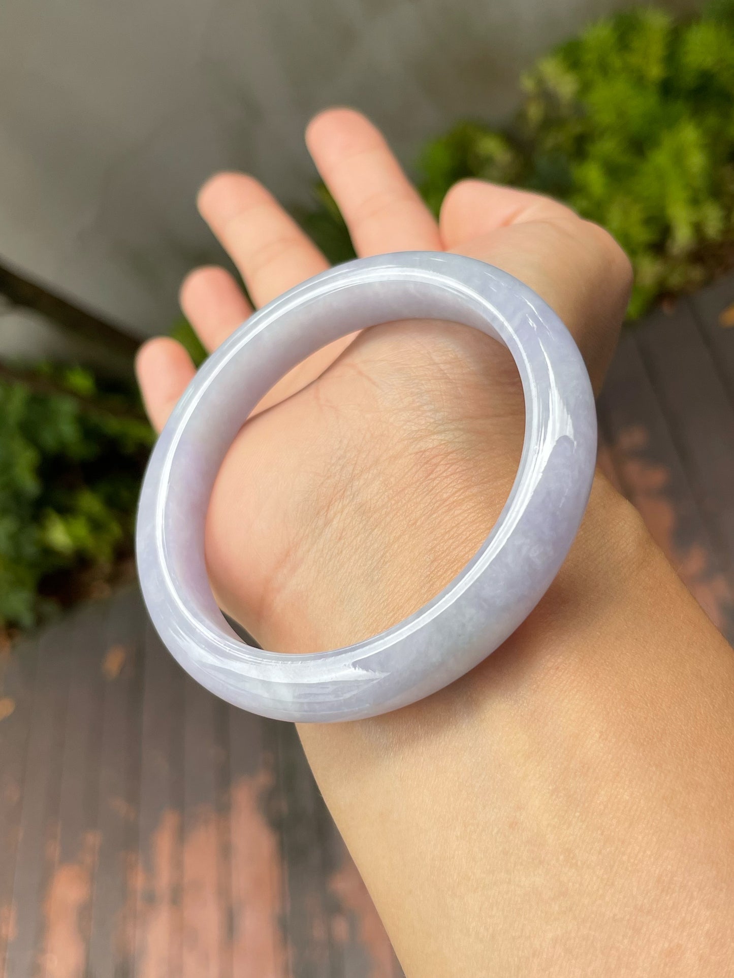 Light Lavender Jadeite Bangle | 57mm (NJBA083)