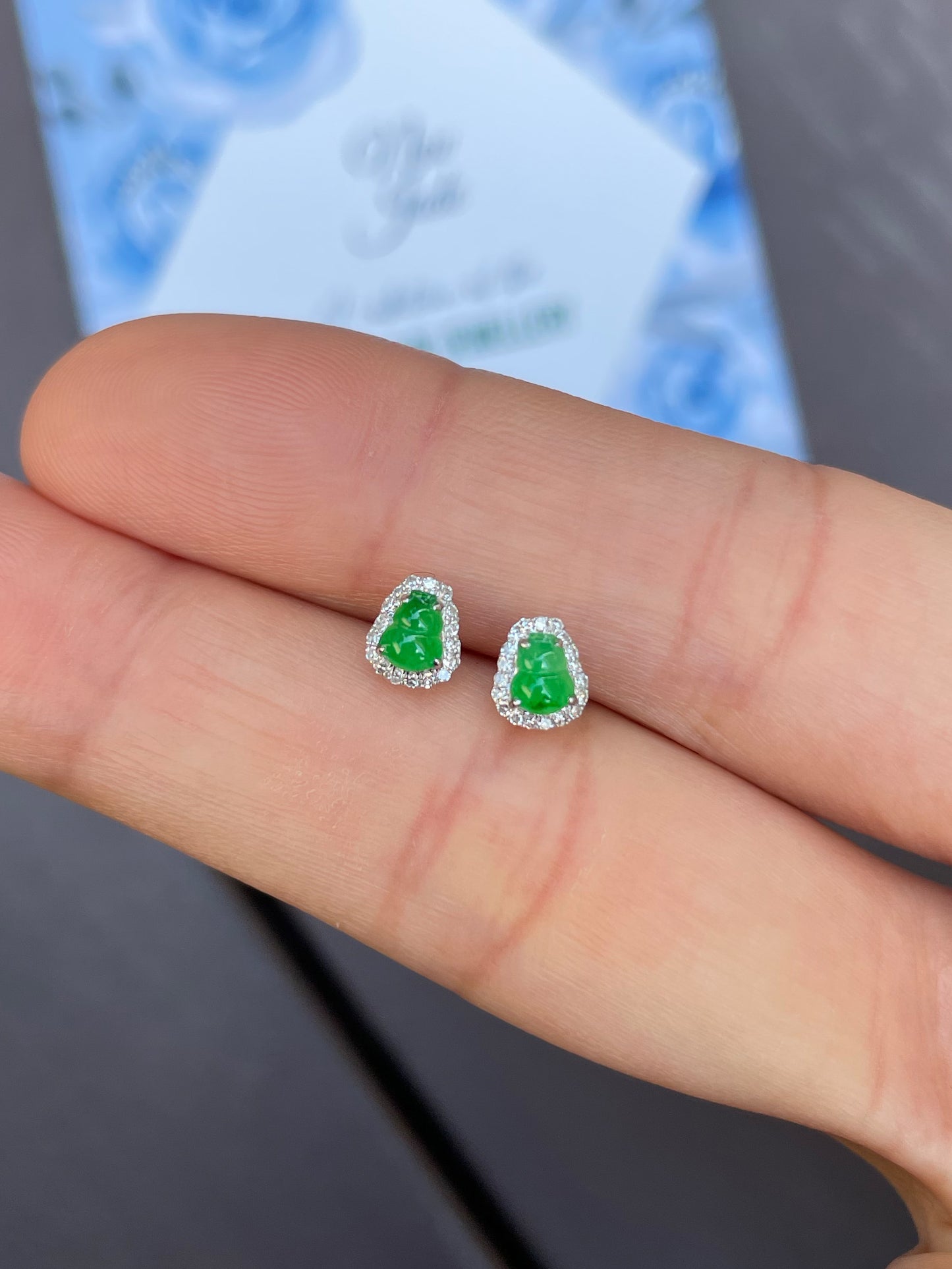 Green Jadeite Earrings - Hu Lu 葫芦 (NJE016)