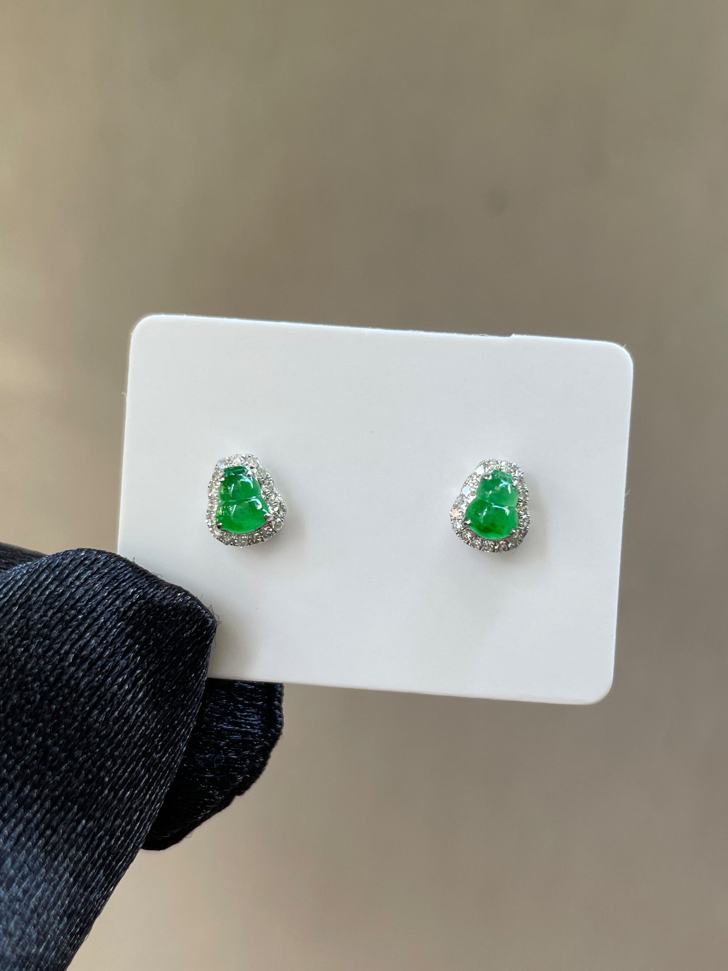 Green Jadeite Earrings - Hu Lu 葫芦 (NJE016)