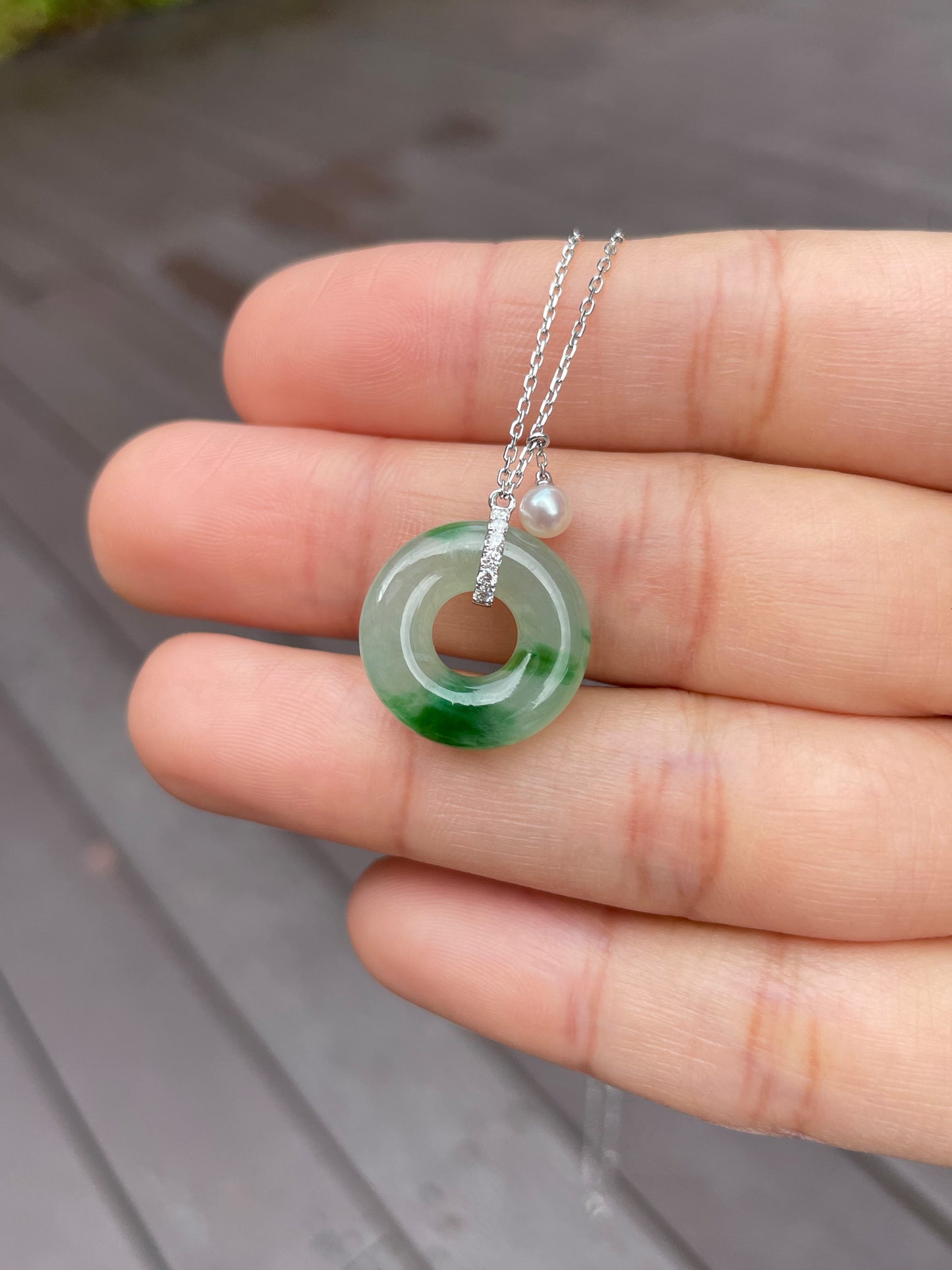 Jade Pendant with Necklace - Jade Donut (NJN010)