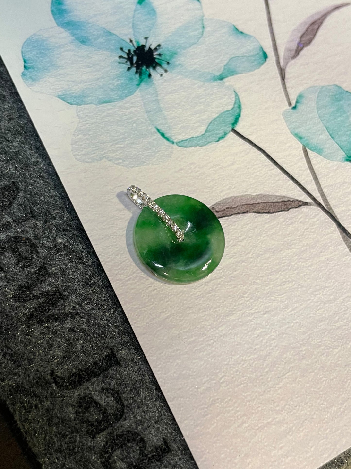 Green Jadeite Safety Coin Pendant - 平安扣 (NJP037)