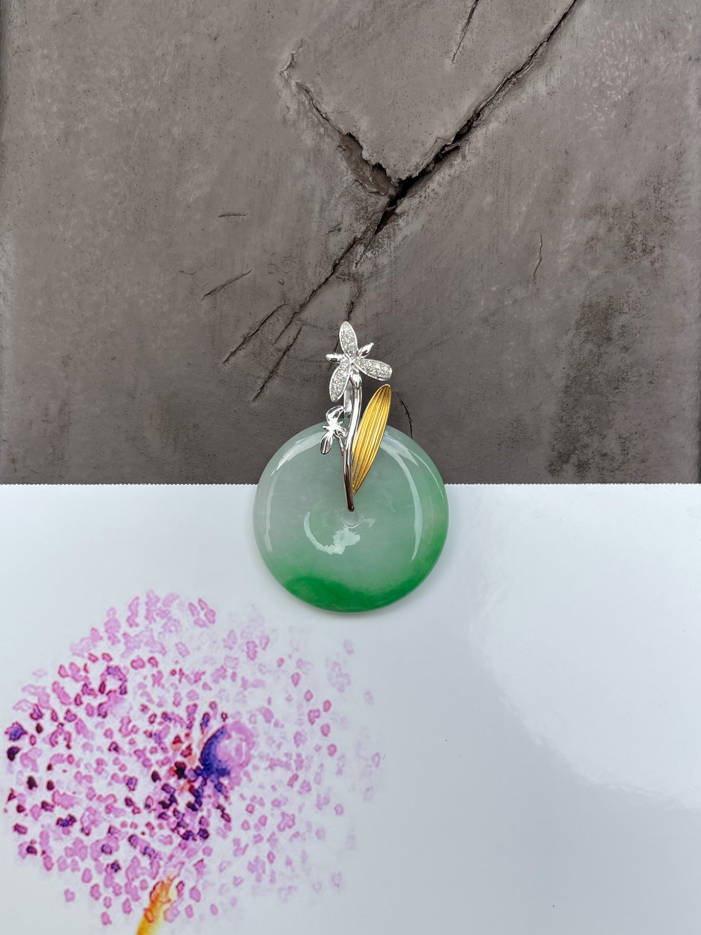 Green Jadeite Safety Coin Pendant - 平安扣 (NJP043)