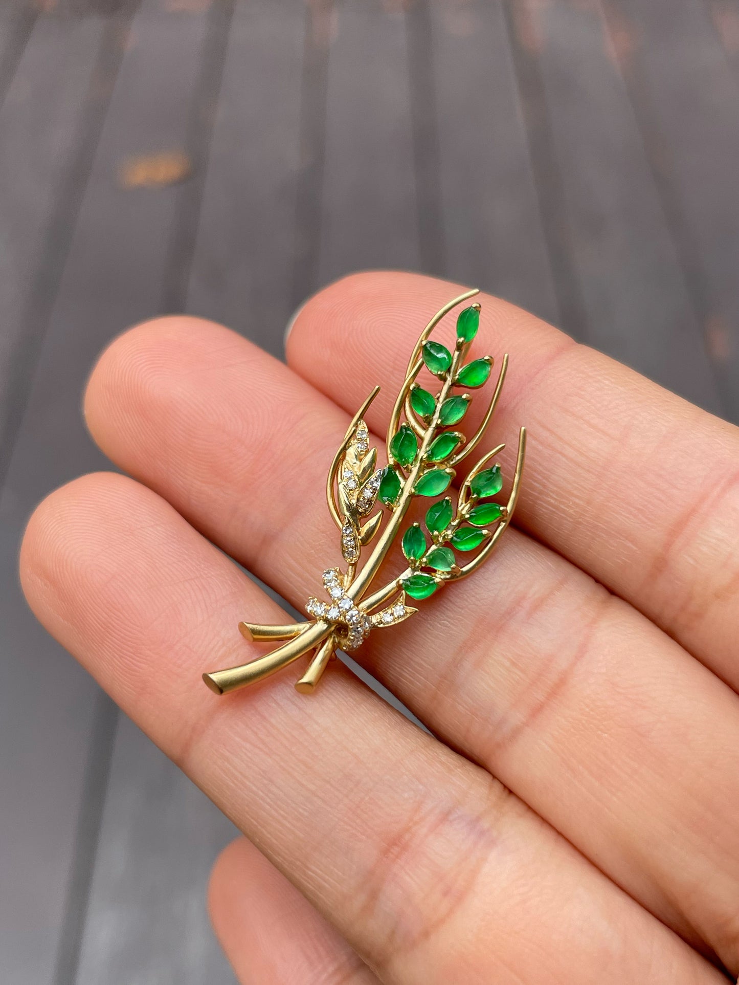 Green Jade Pendant / Brooch - Wheat (NJP047)