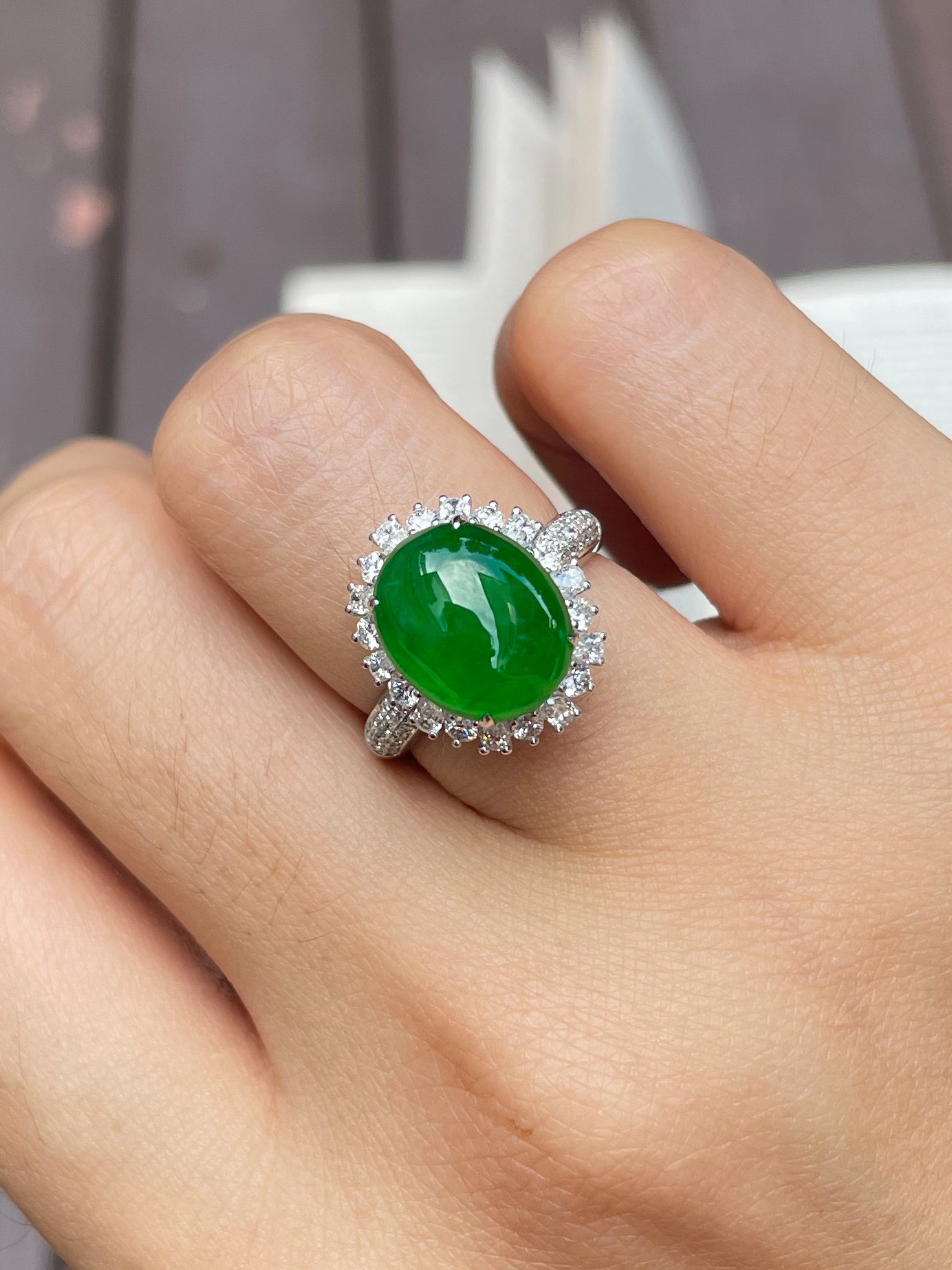 Green Jadeite Cabochon Ring (NJR016)