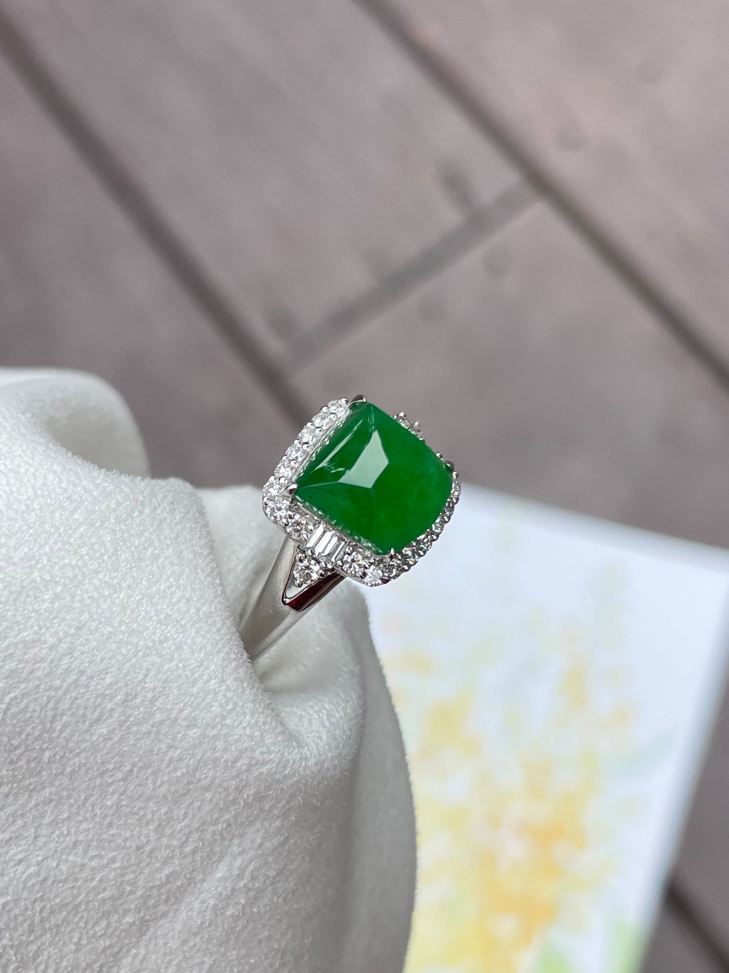 Green Jade Ring - Irregular Cutting (NJR031)