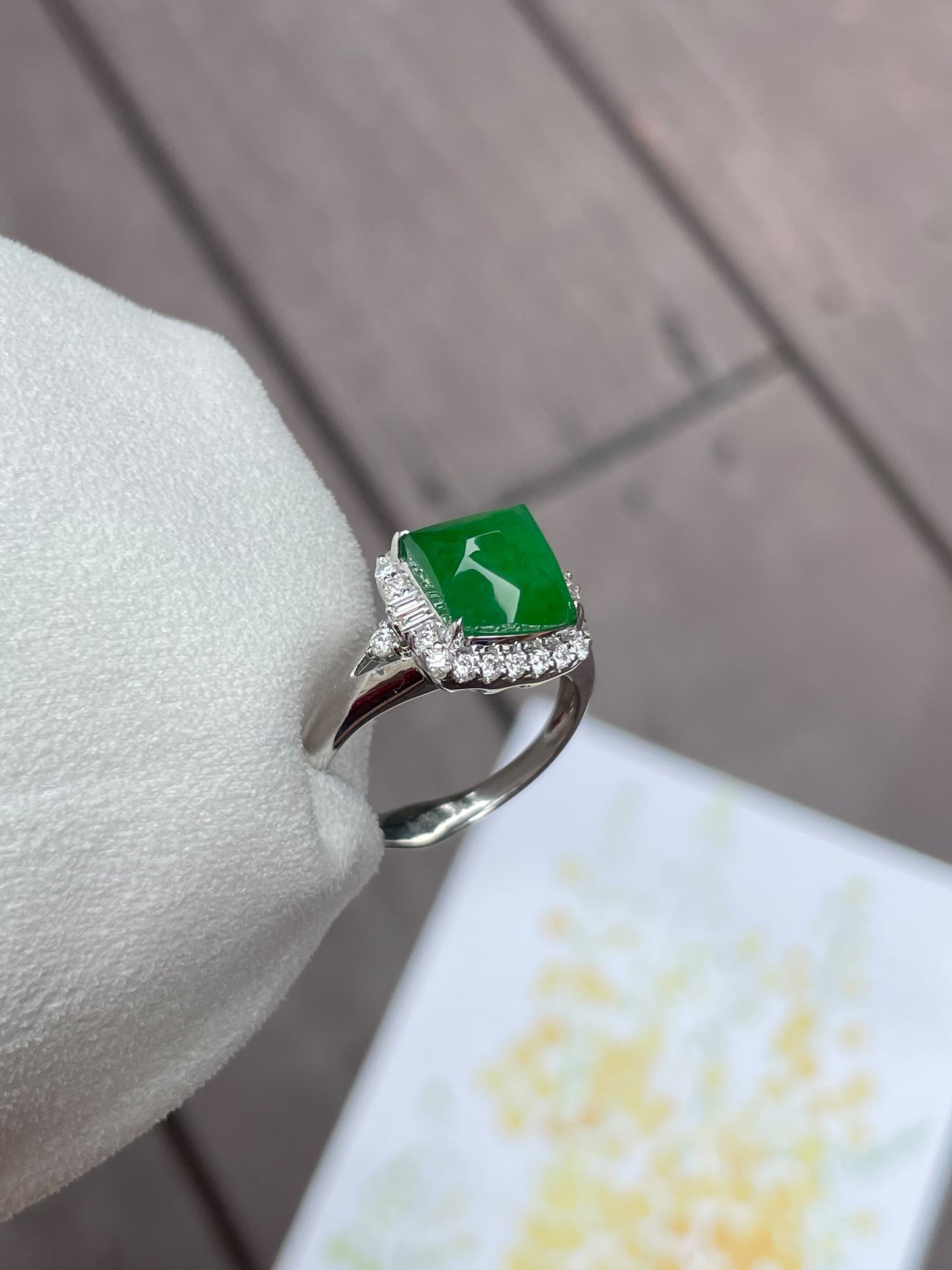 Green Jade Ring - Irregular Cutting (NJR031)