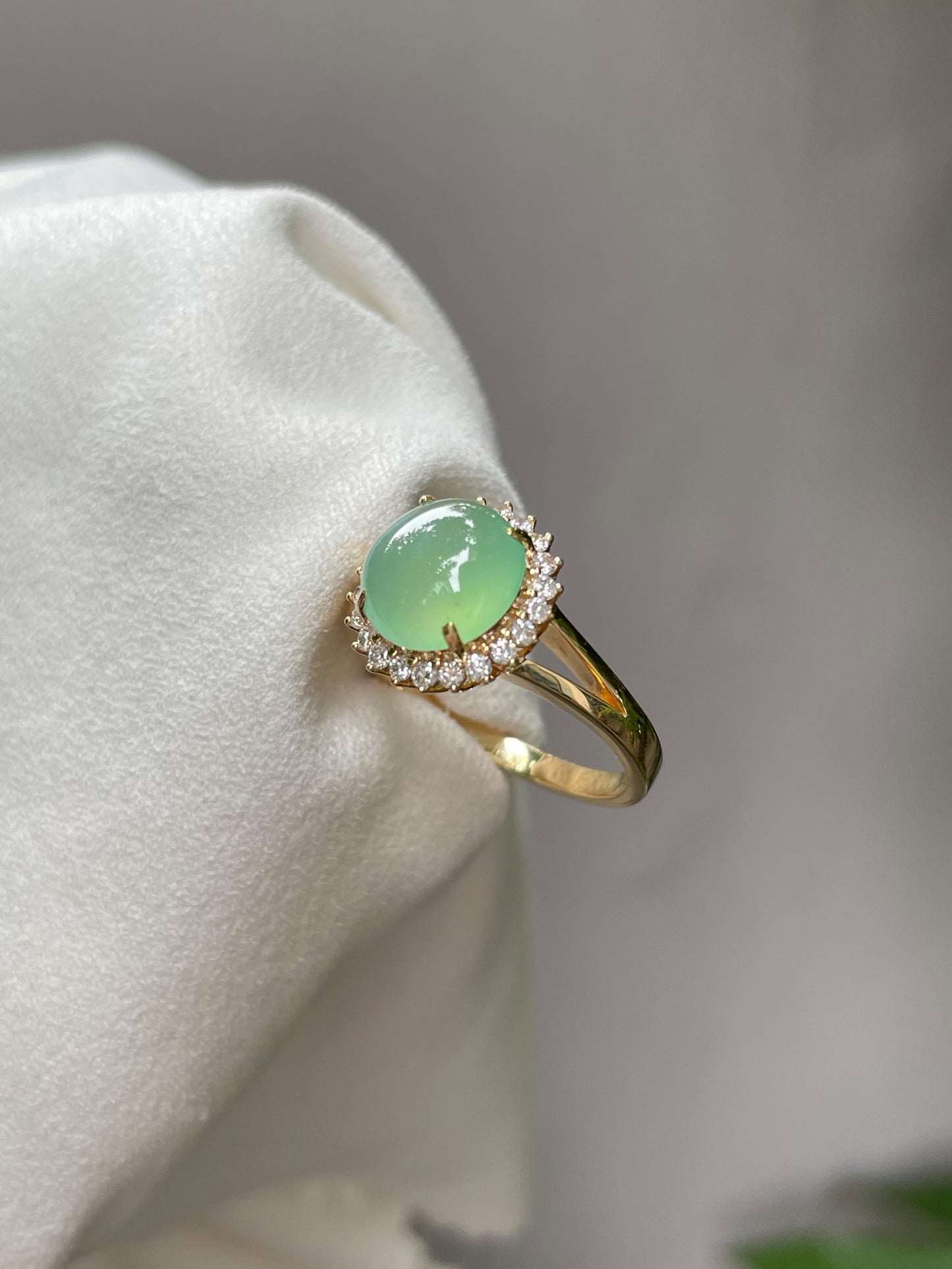 Icy Light Green Jade Cabochon Ring (NJR040)