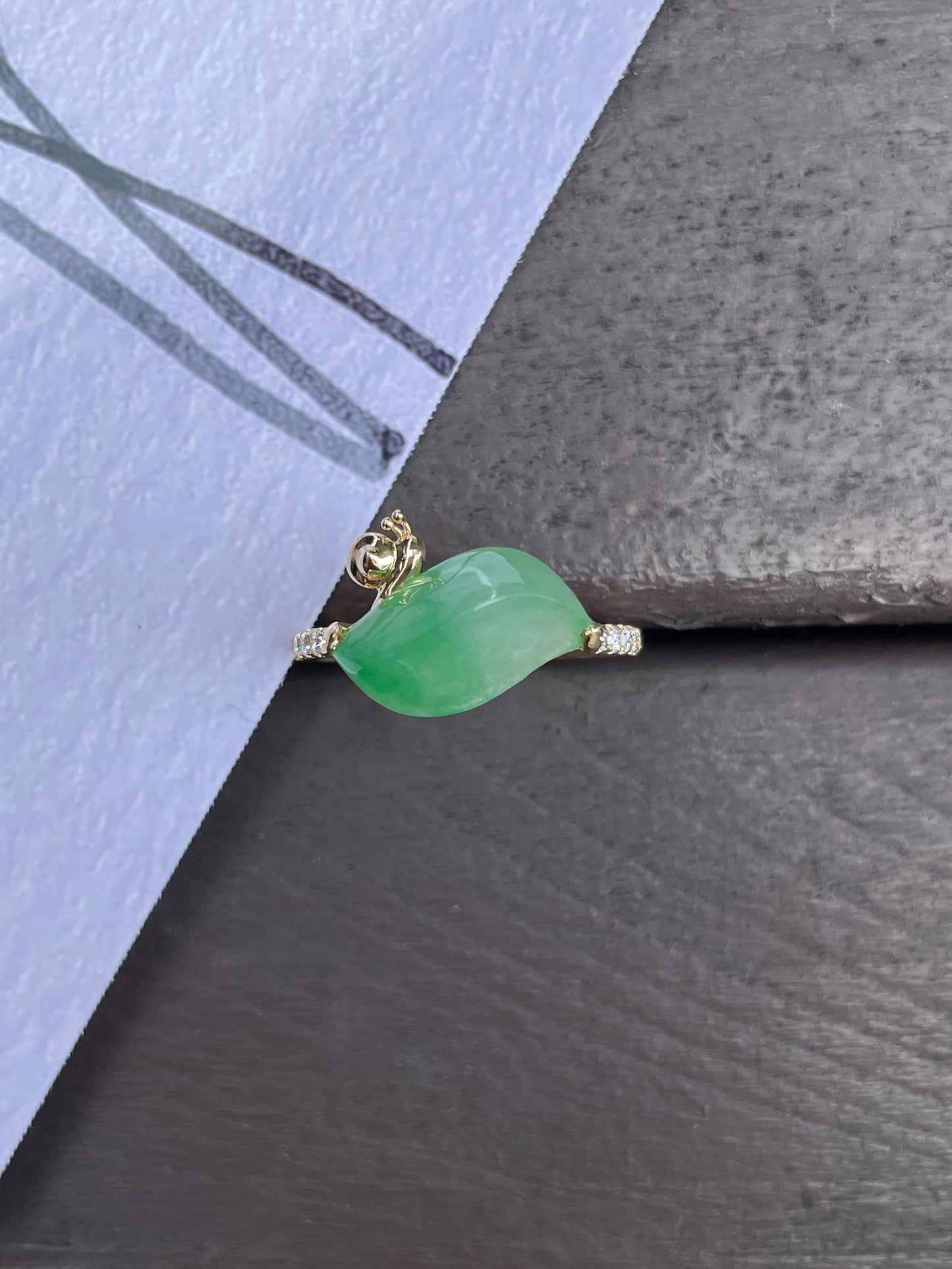 Light Green Jade Ring - Snail (NJR048)
