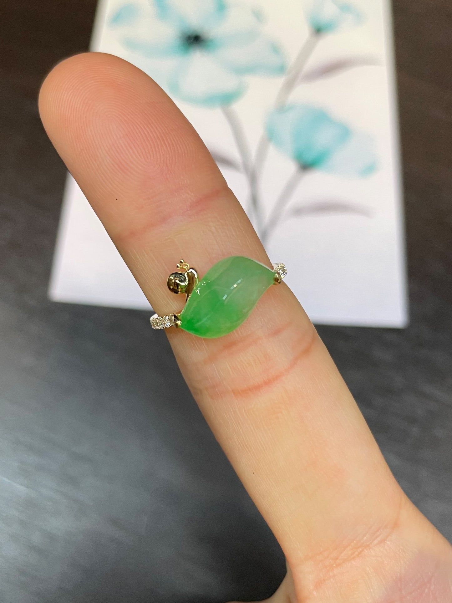 Light Green Jade Ring - Snail (NJR048)