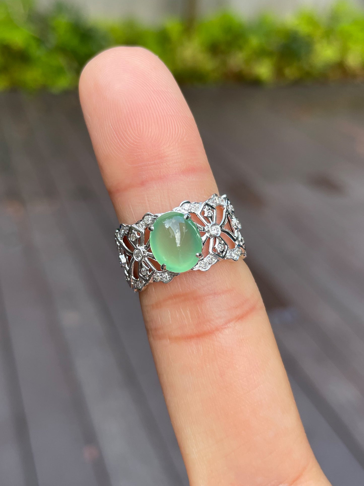 Icy Green Jade Cabochon Ring (NJR074)