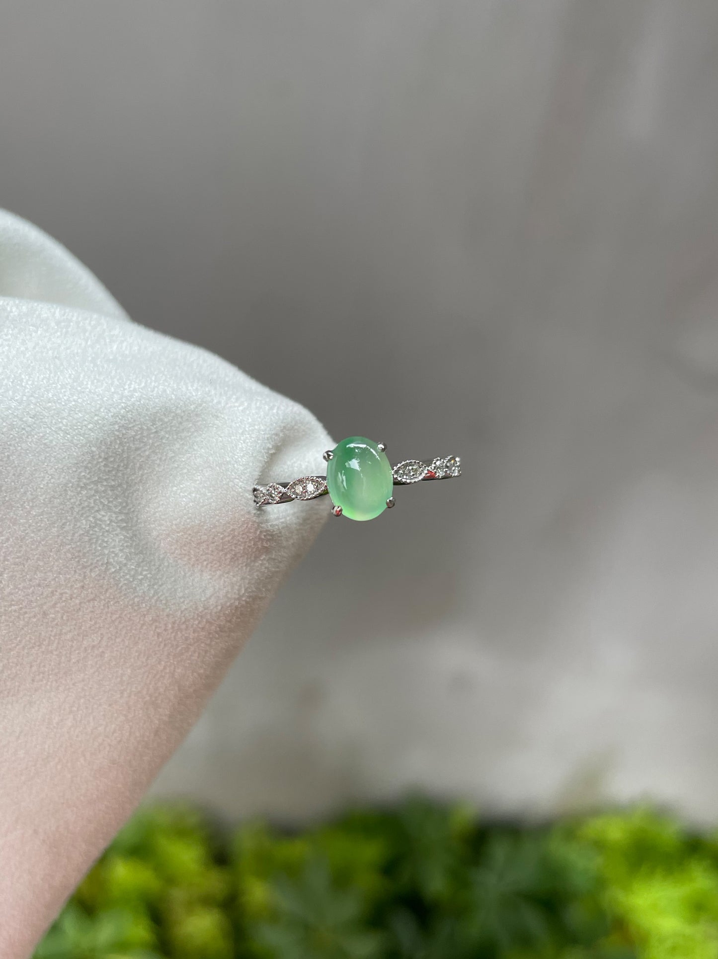 Icy Green Jade Cabochon Ring (NJR080)