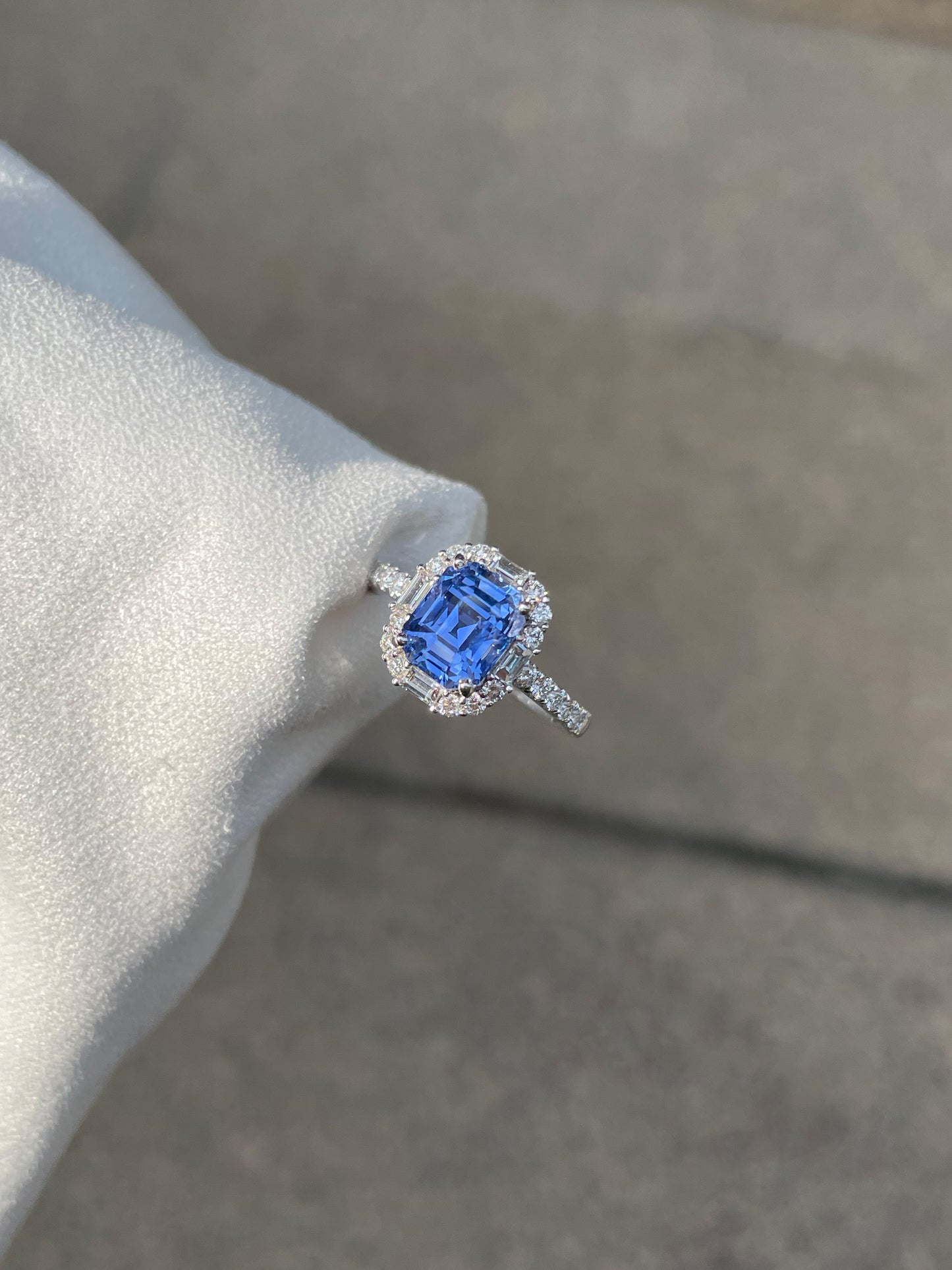 Unheated Blue Sapphire Ring - 2.6CT (NJR081)