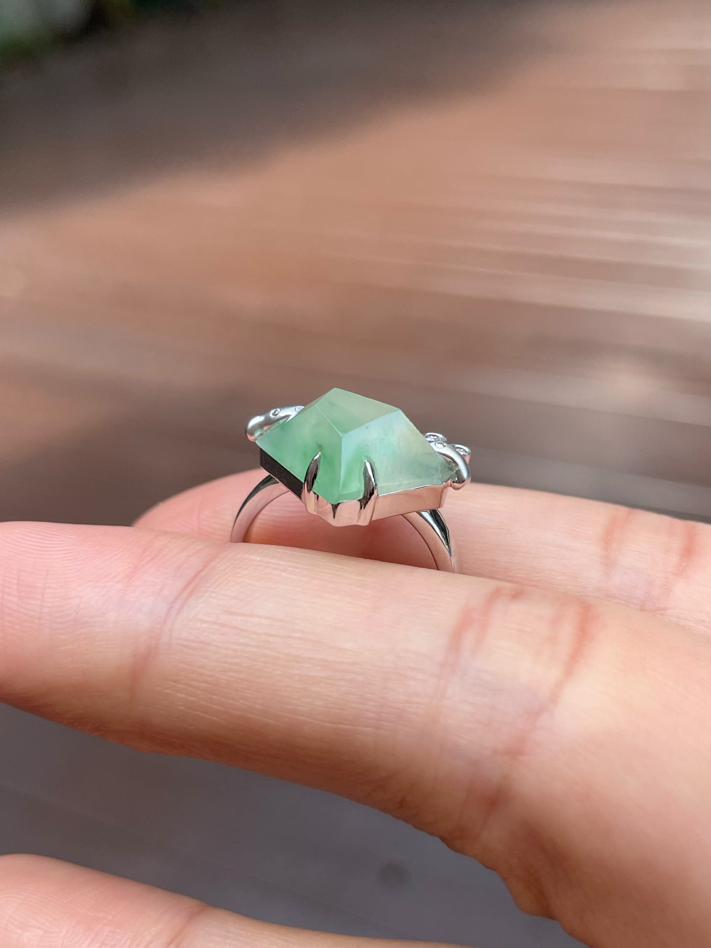 Icy Green Jade Ring - Iceberg with Penguins (NJR140)