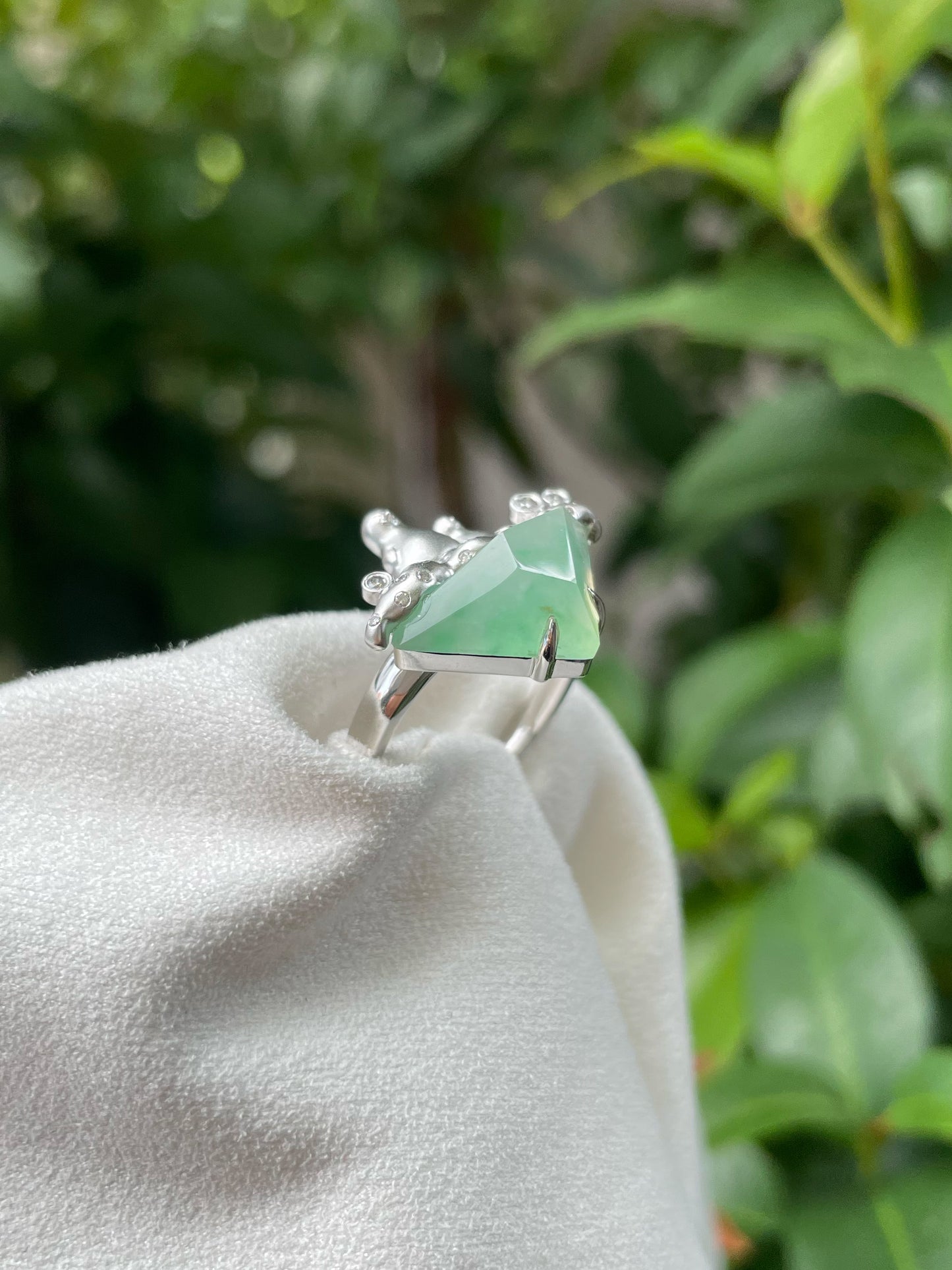 Icy Green Jade Ring - Iceberg with Penguins (NJR140)