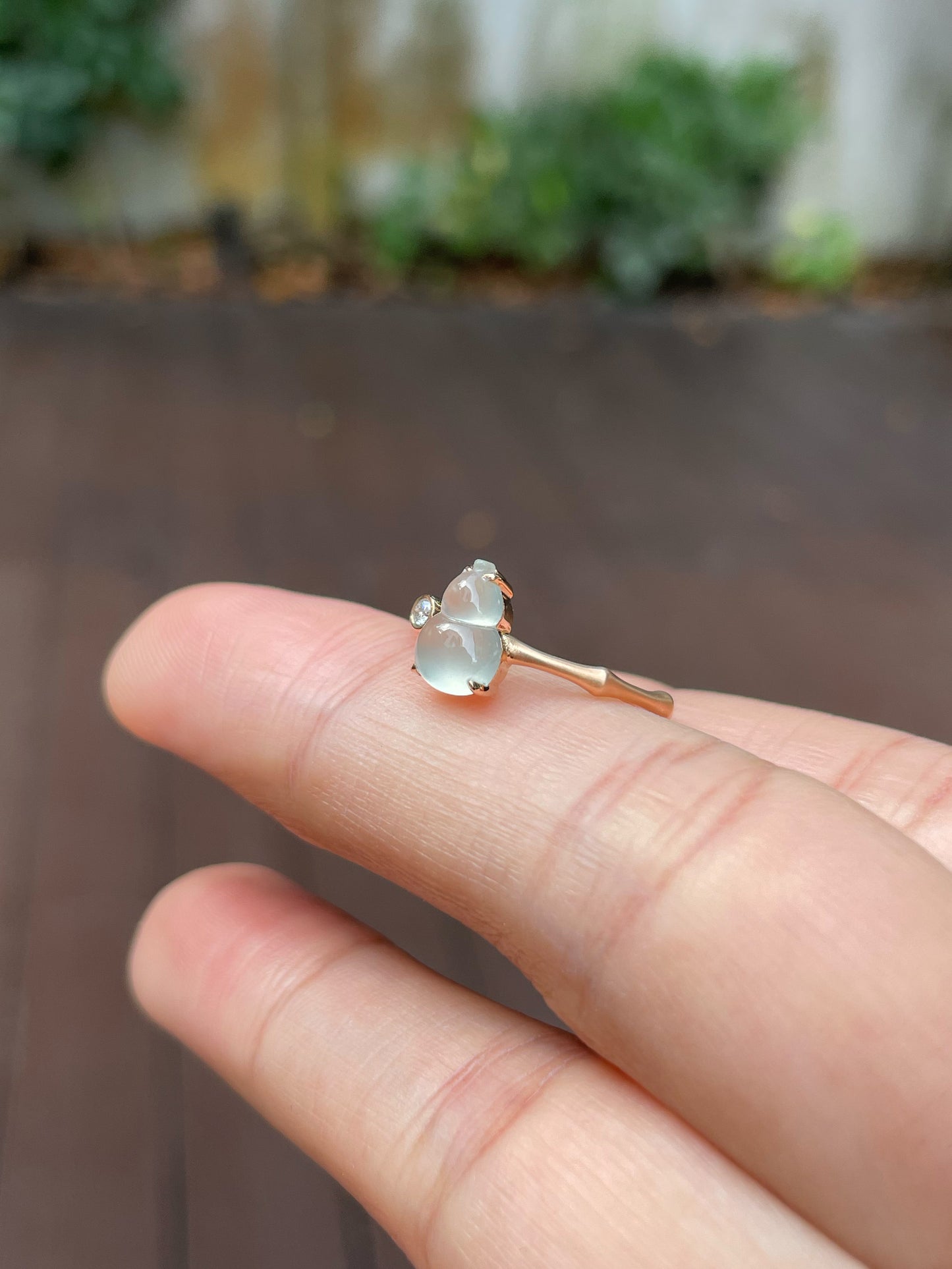 Glassy Jadeite Ring - Hu Lu 葫芦 (NJR152)