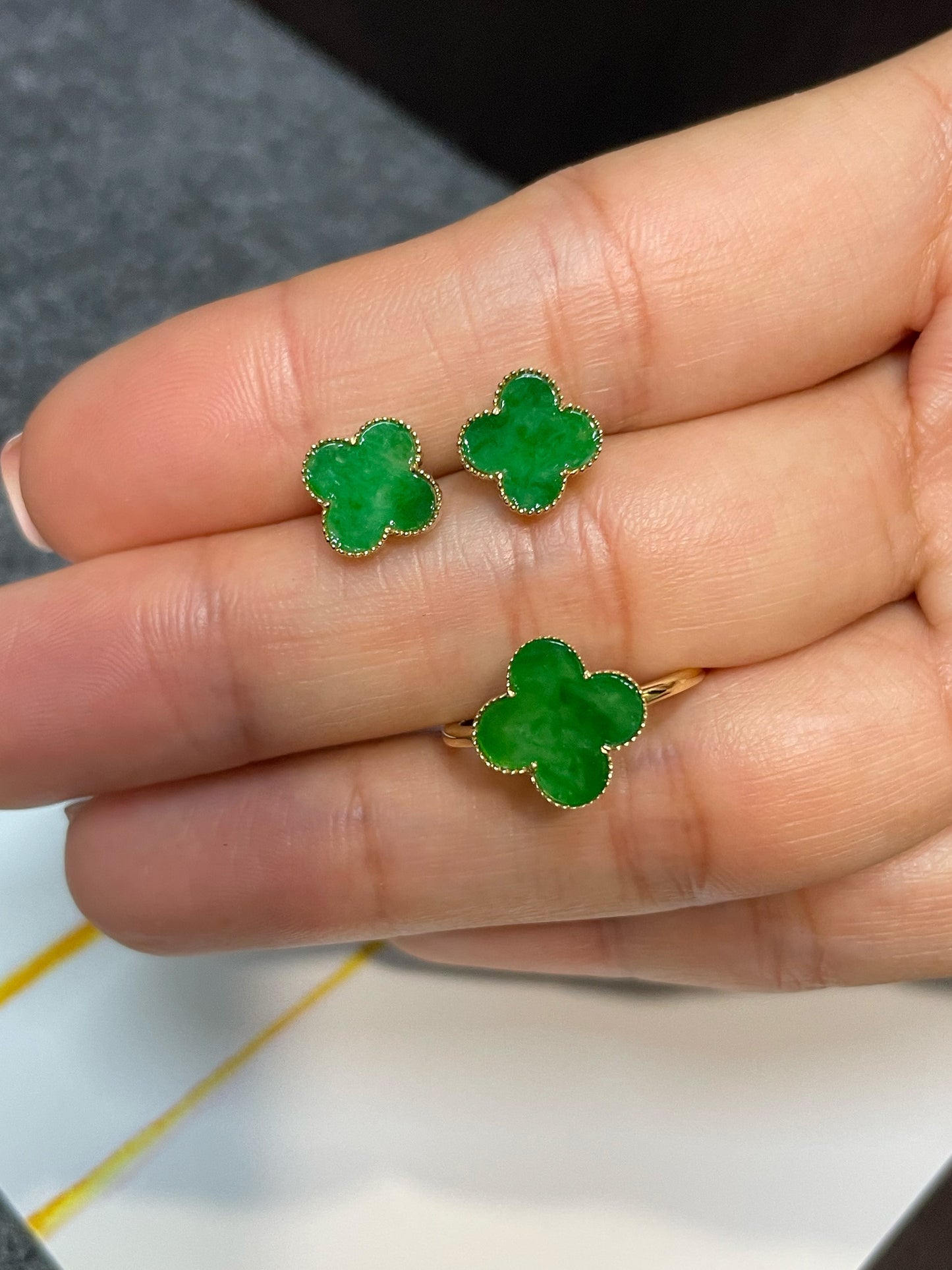Green Clover Jadeite Ring & Earrings (NJS009)