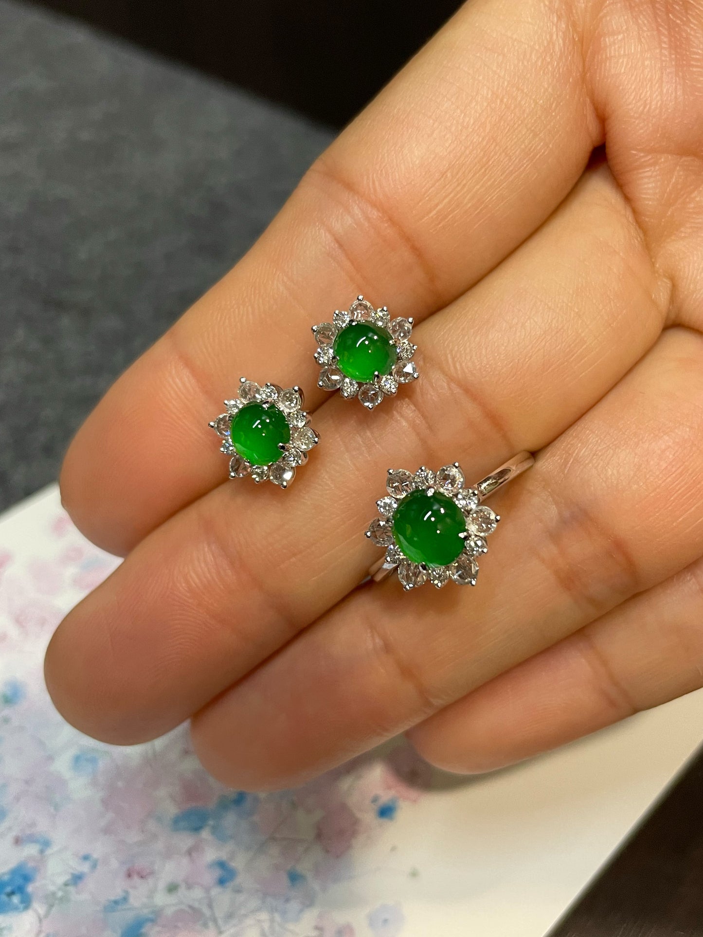 Green Jadeite Cabochons Set - Ring & Earrings (NJS010)