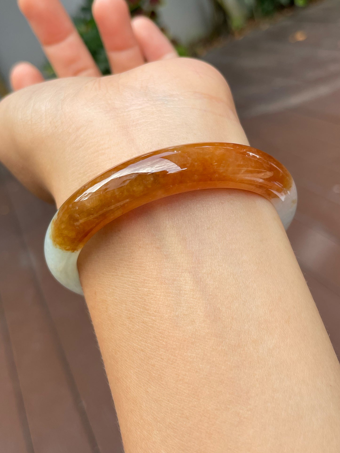 Red Jade Bangle | 57mm (NJBA028)