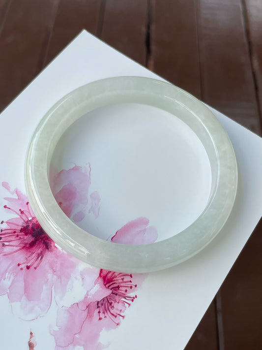 White Jadeite Bangle | 58mm (NJBA095)