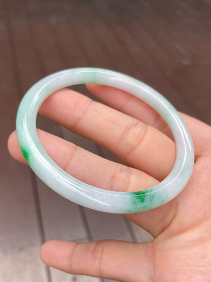 White with Green Jade Bangle | 60mm (NJBA102)