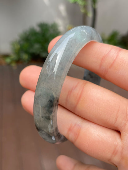 Black Jade Bangle | 57mm (NJBA110)