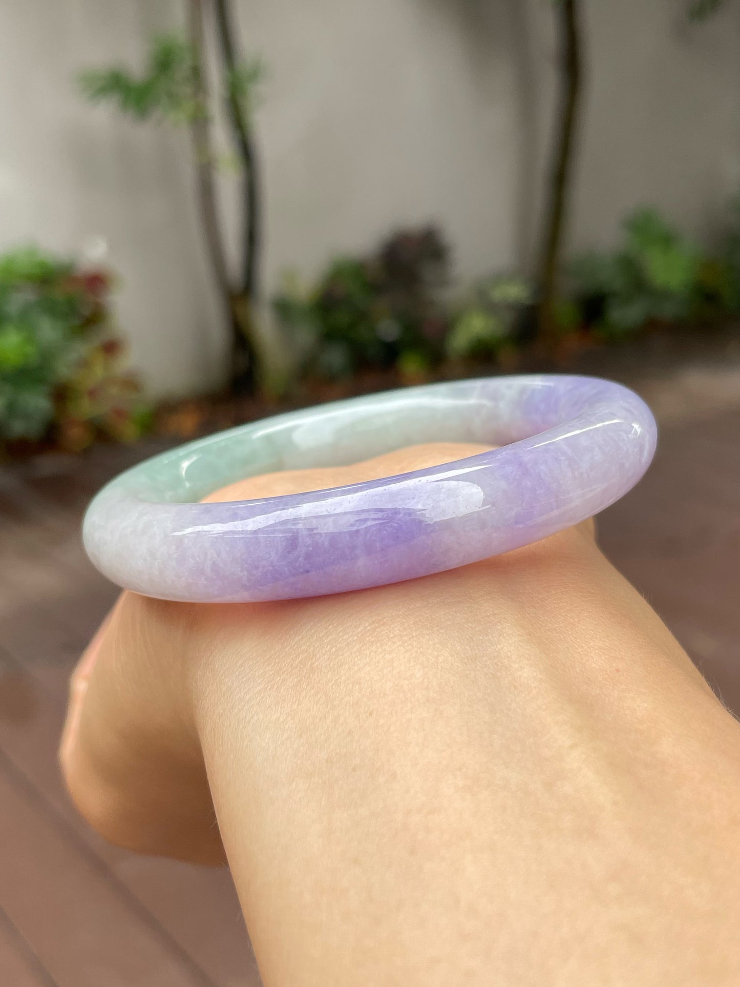 Lavender with Green Jade Bangle | 53mm (NJBA118)