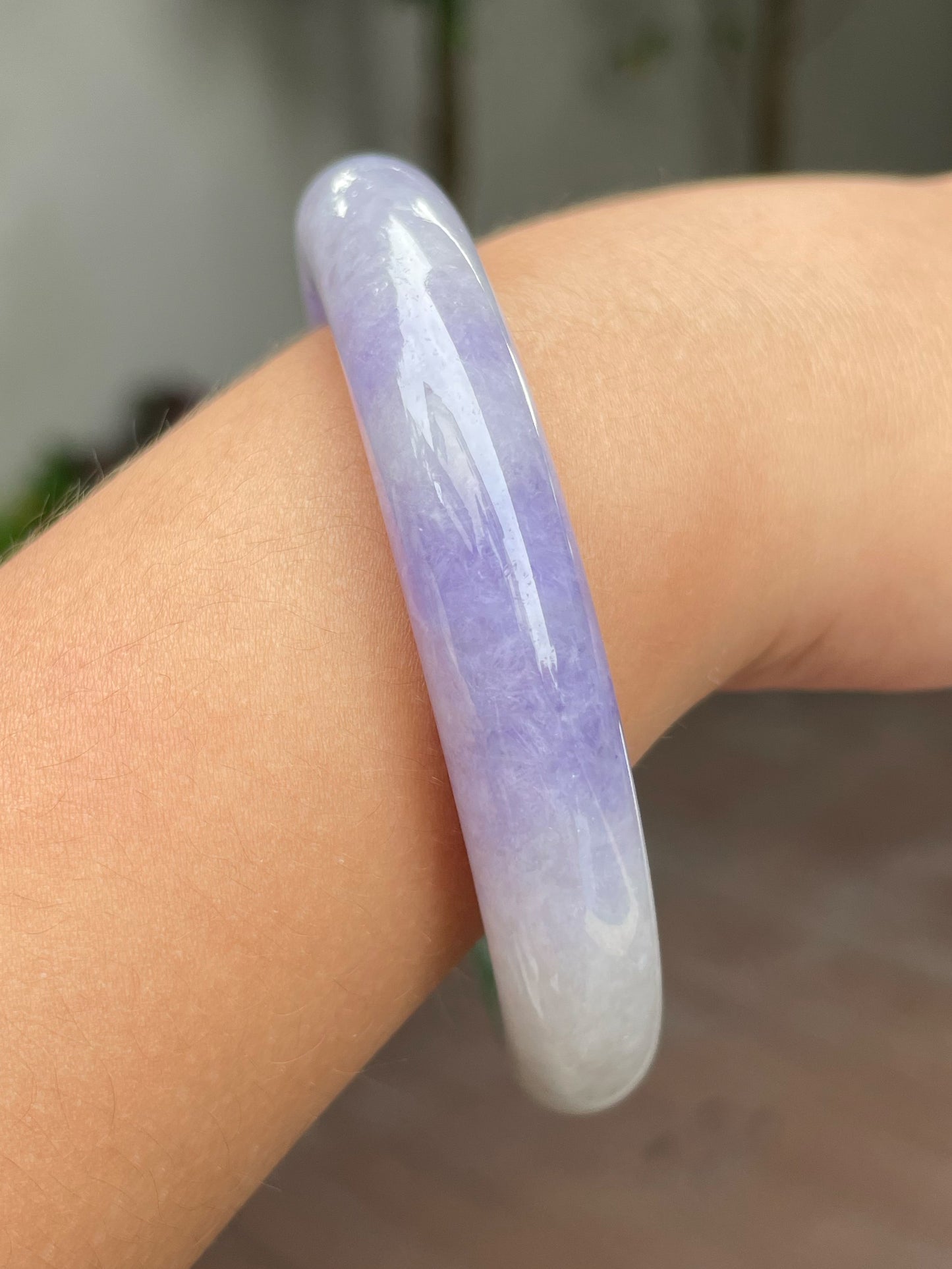 Lavender with Green Jade Bangle | 53mm (NJBA118)