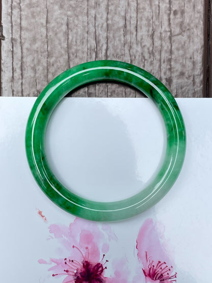 Green Jadeite Bangle | 53mm (NJBA121)