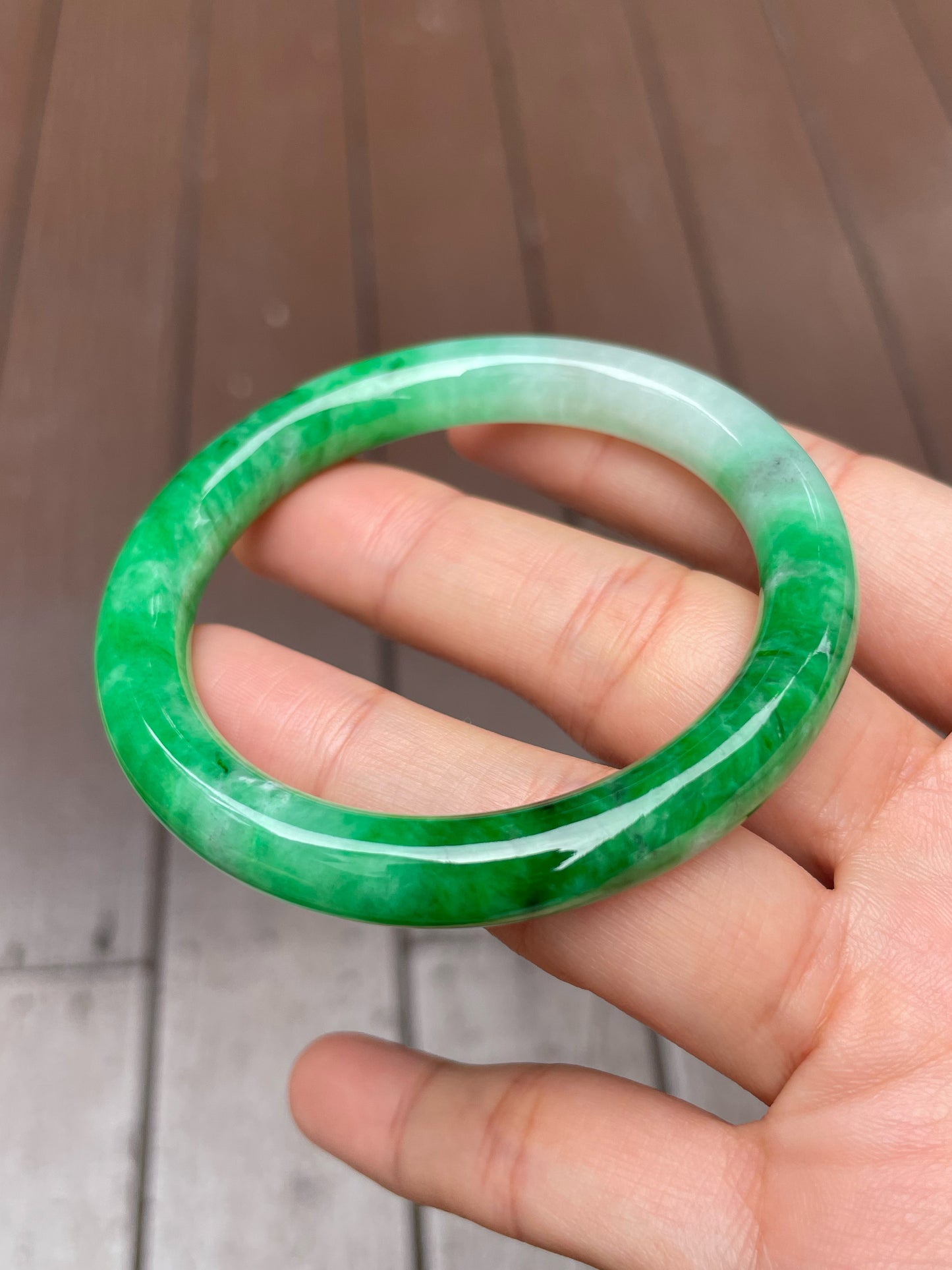 Green Jadeite Bangle | 53mm (NJBA121)