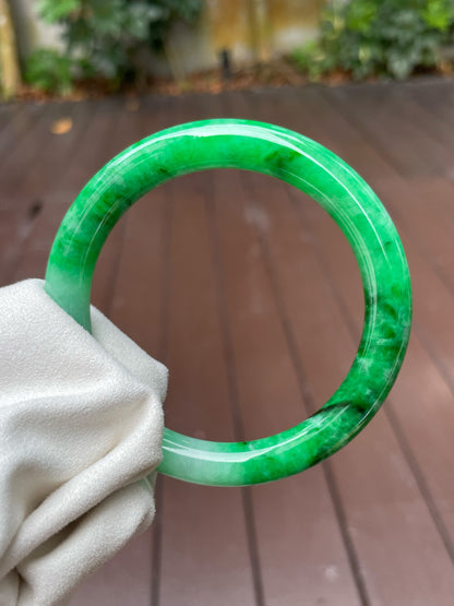 Green Jadeite Bangle | 53mm (NJBA121)