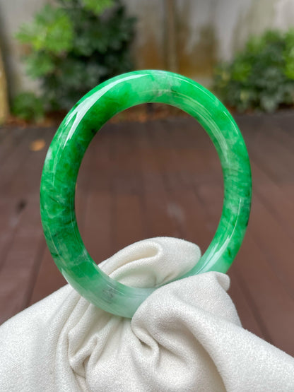 Green Jadeite Bangle | 53mm (NJBA121)