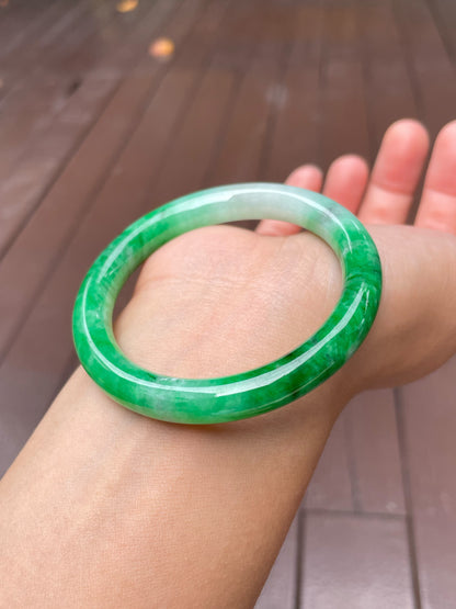 Green Jadeite Bangle | 53mm (NJBA121)