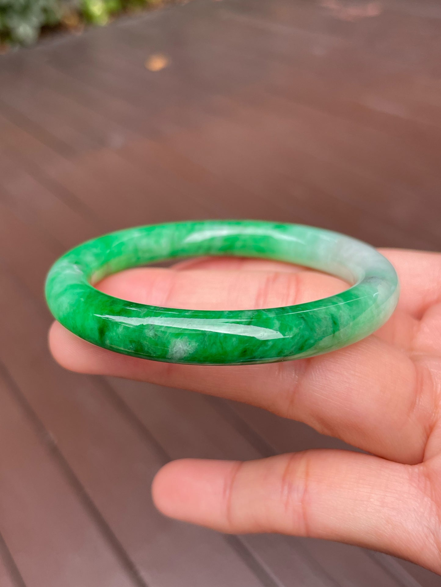 Green Jadeite Bangle | 53mm (NJBA121)