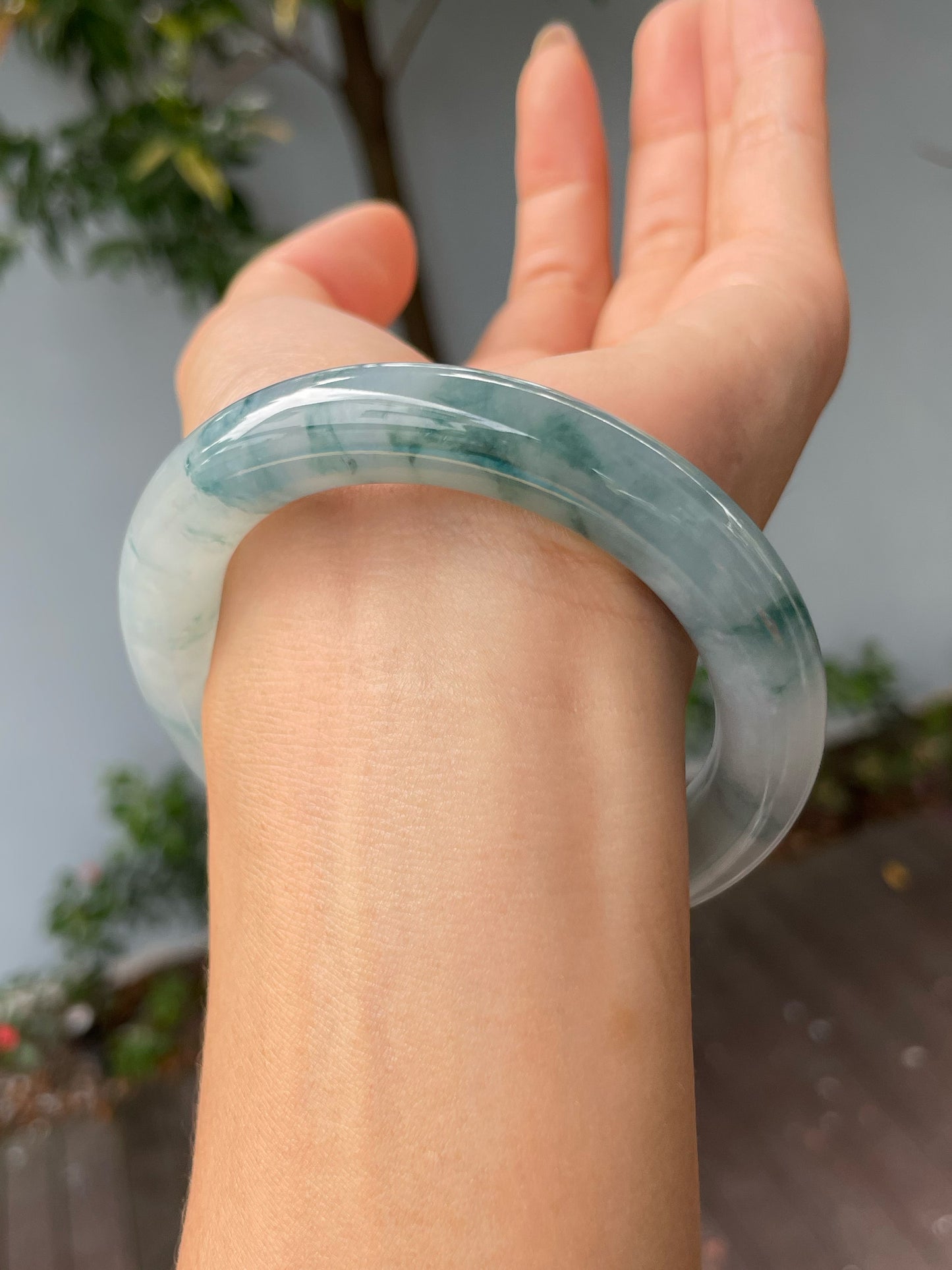 Bluish Flower Jade Bangle | 57mm (NJBA134)