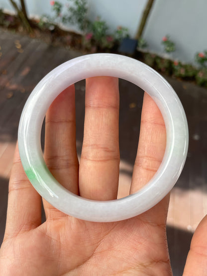 White With Green Jadeite Bangle | 61mm (NJBA139)