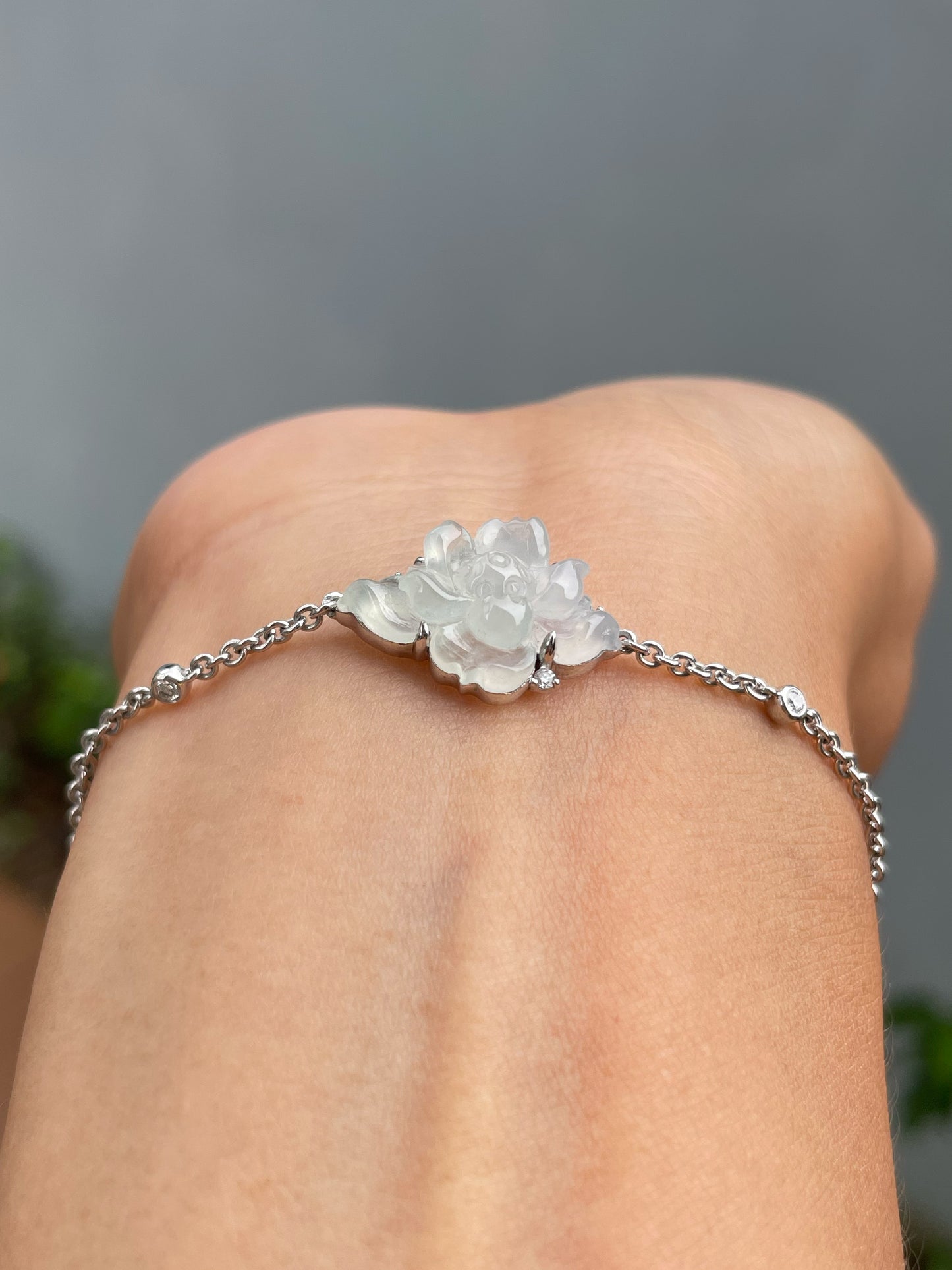 Icy White Jade Bracelet - Lotus Flower (NJBA181)