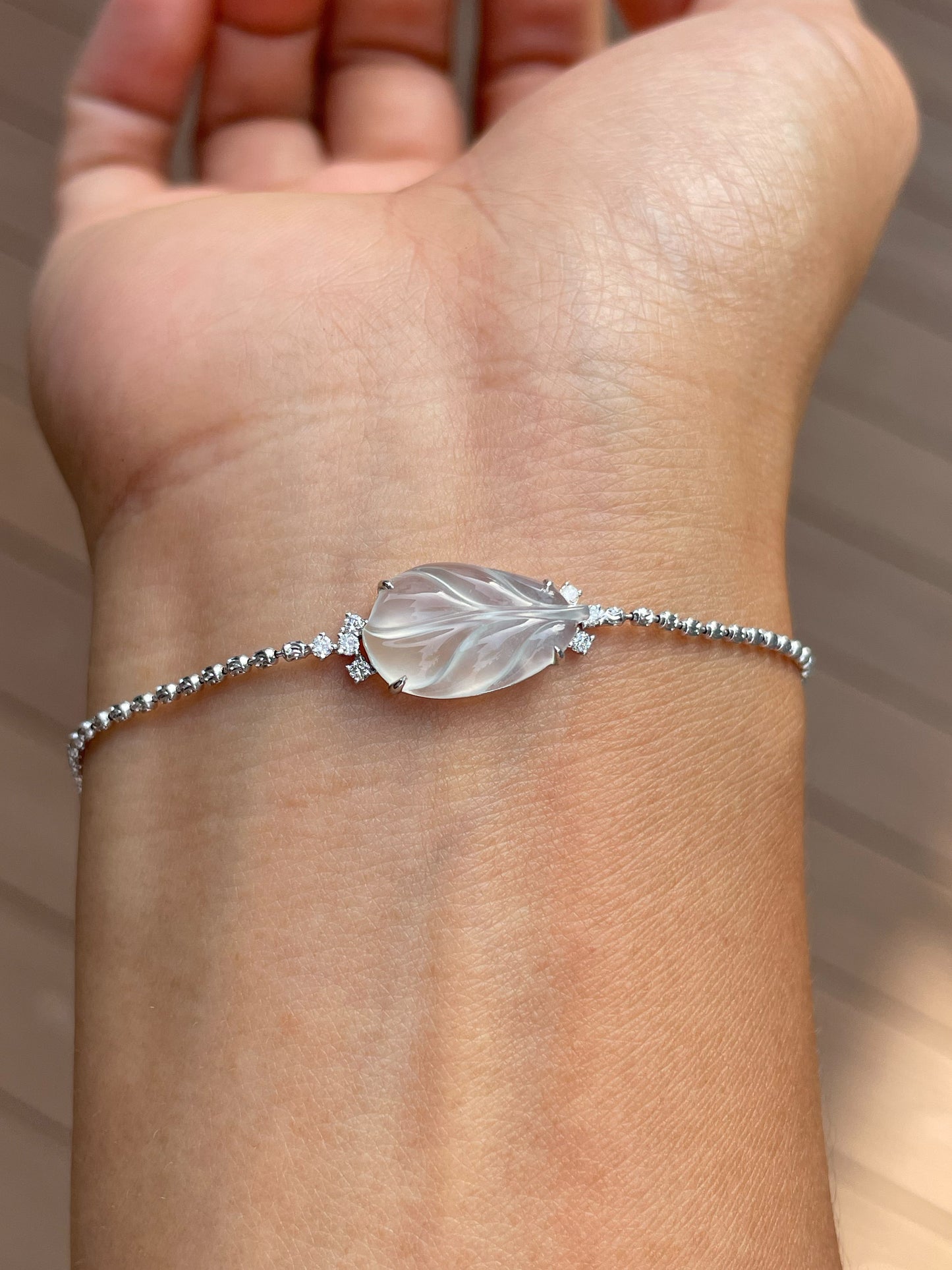 Glassy Jadeite Bracelet - Leaf Carving 叶子 (NJBA186)