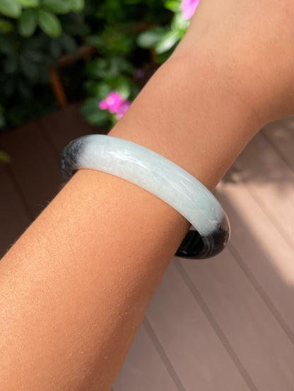 White With Black Jade Bangle | 53mm (NJBA187)