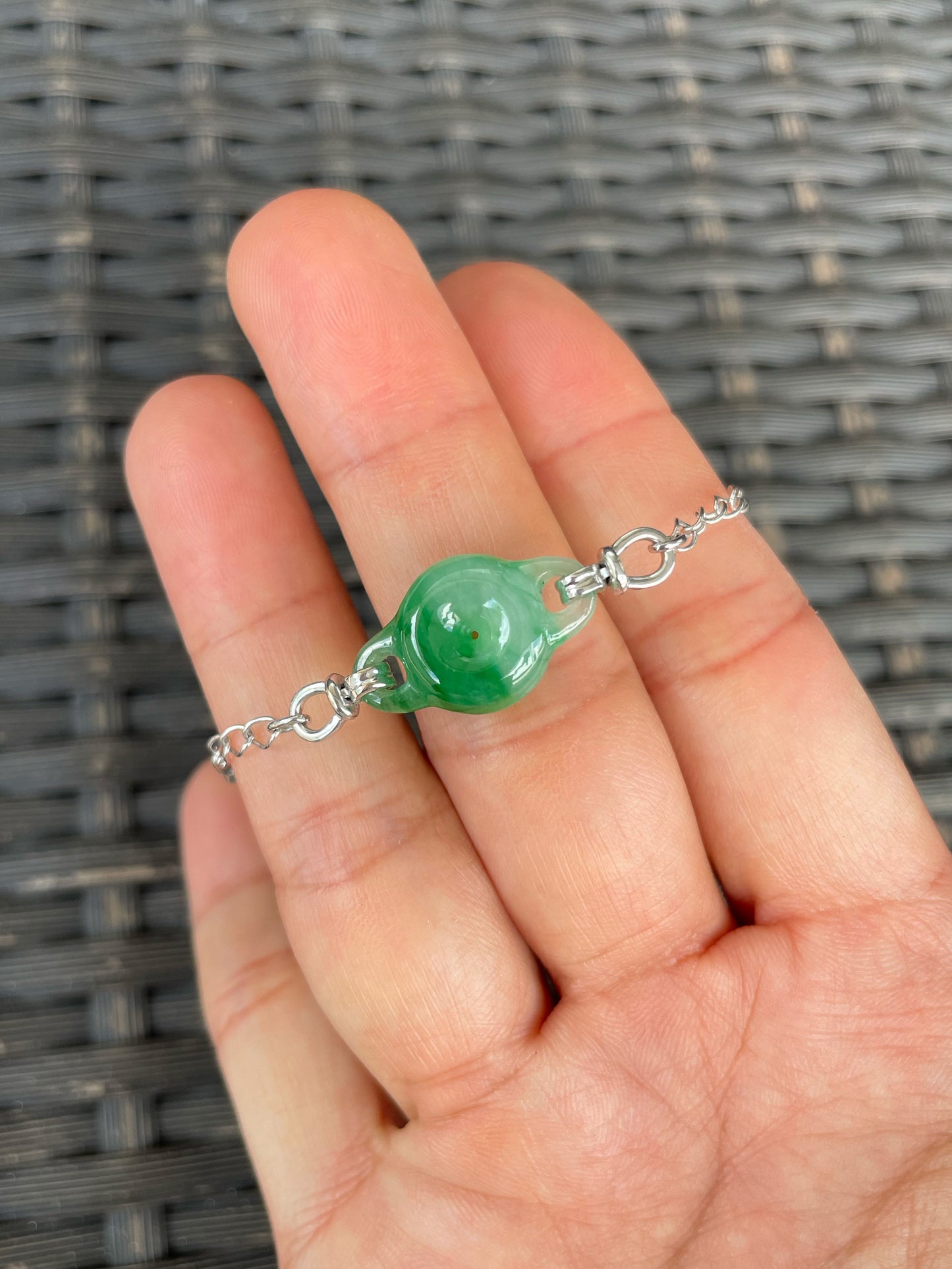 Green Jadeite Bracelet - 平安扣 (NJBA190)