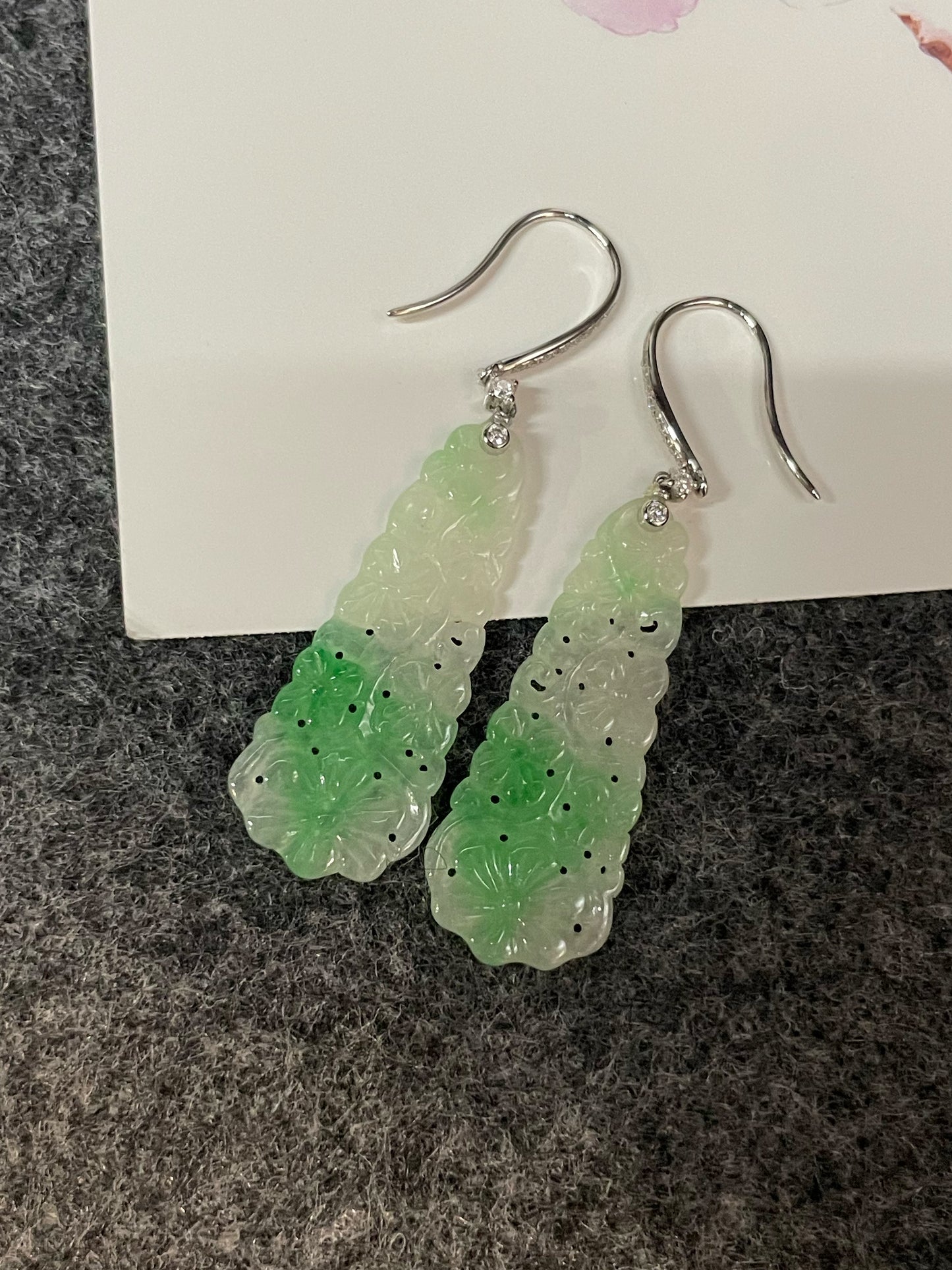 Green Jadeite Carved Earrings (NJE164)