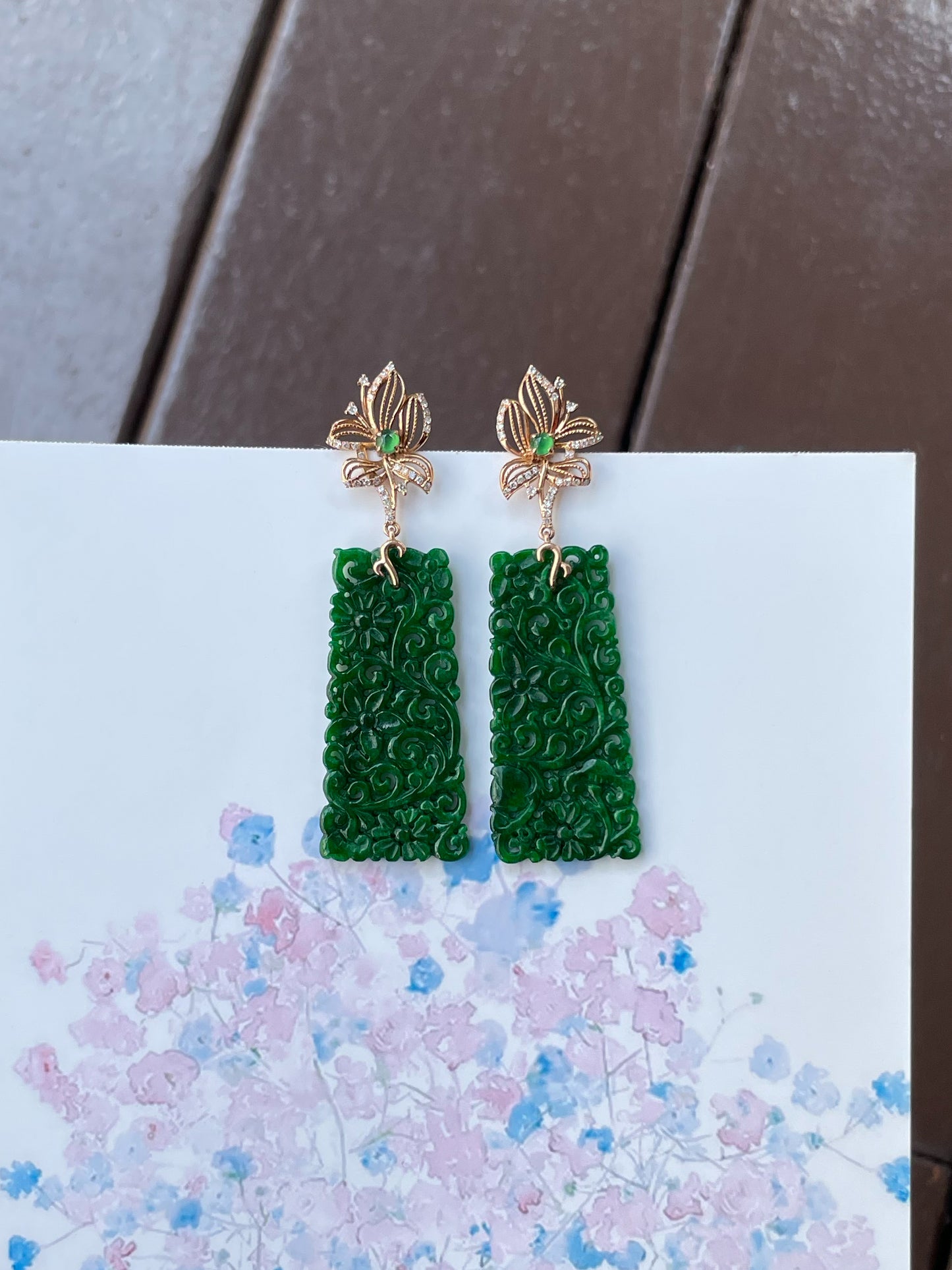 Green Jadeite Carved Earrings (NJE178)