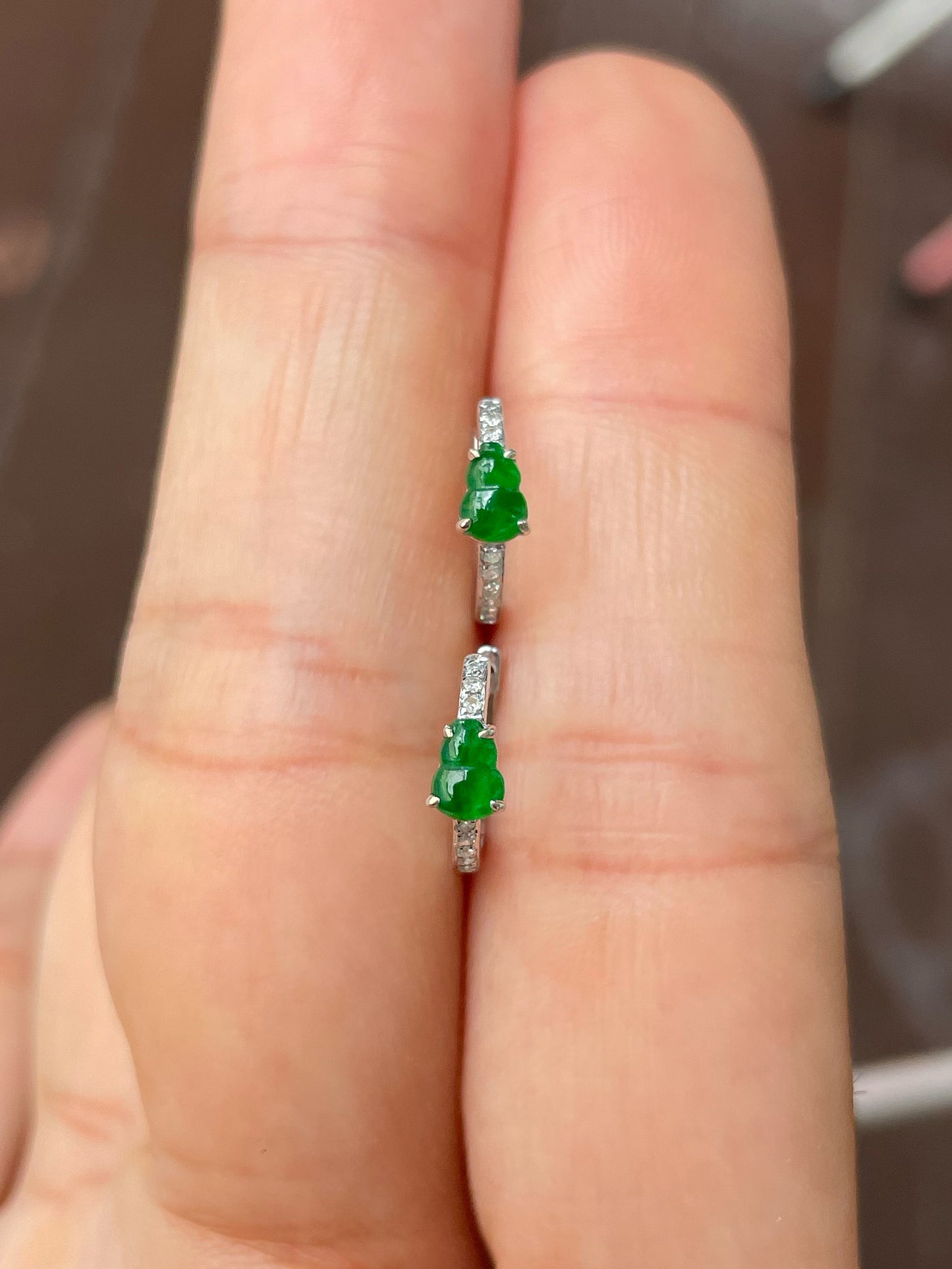 Green Jadeite Earrings - Hu Lu (NJE193)