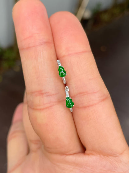 Green Jadeite Earrings - Hu Lu (NJE193)