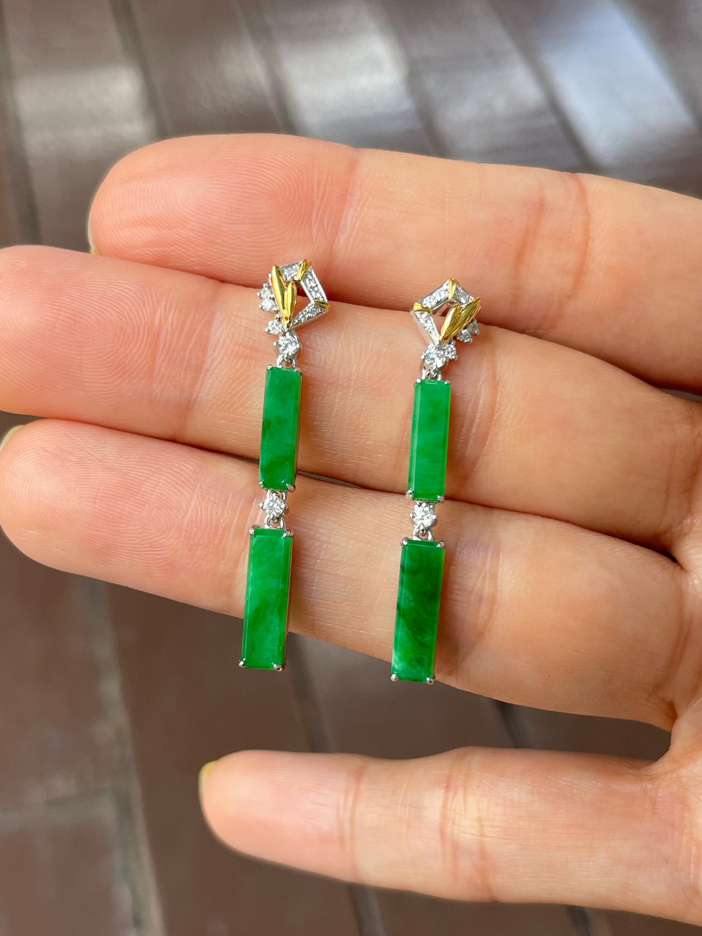 Green Jade Earrings (NJE198)