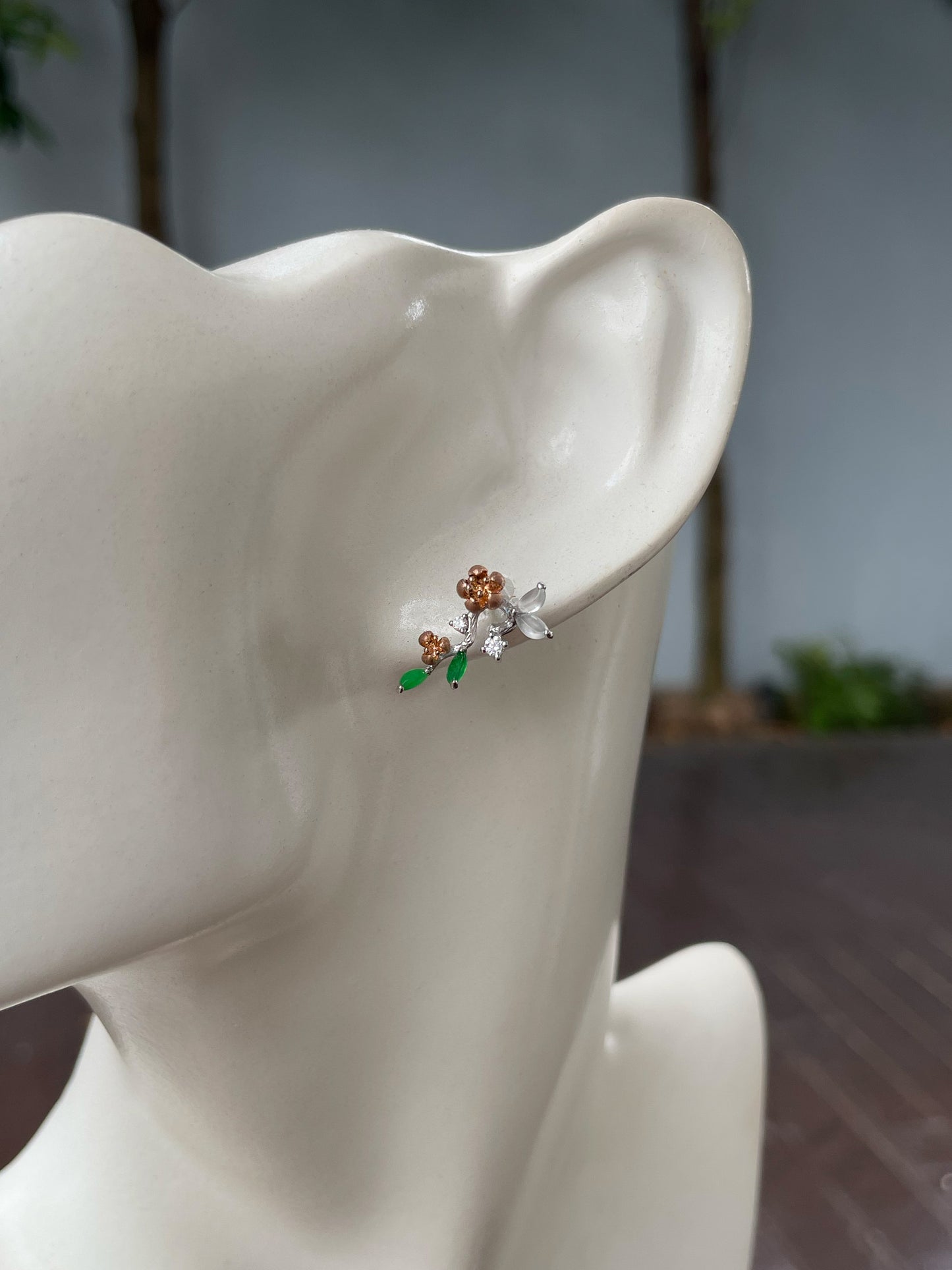 Icy Green Jadeite Earrings - Flowers In Vase (NJE215)