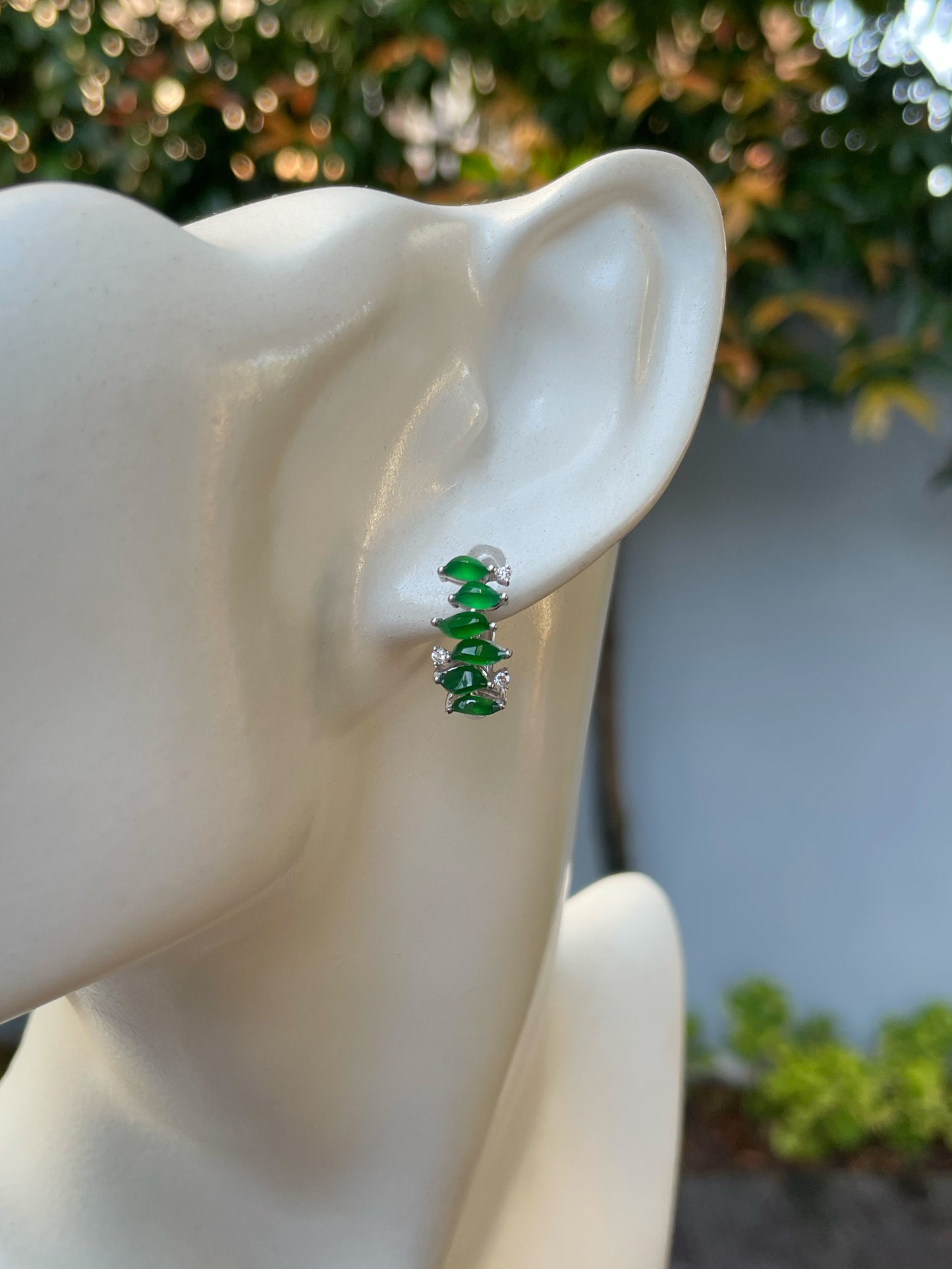 Green Jadeite Huggie Earrings (NJE223)