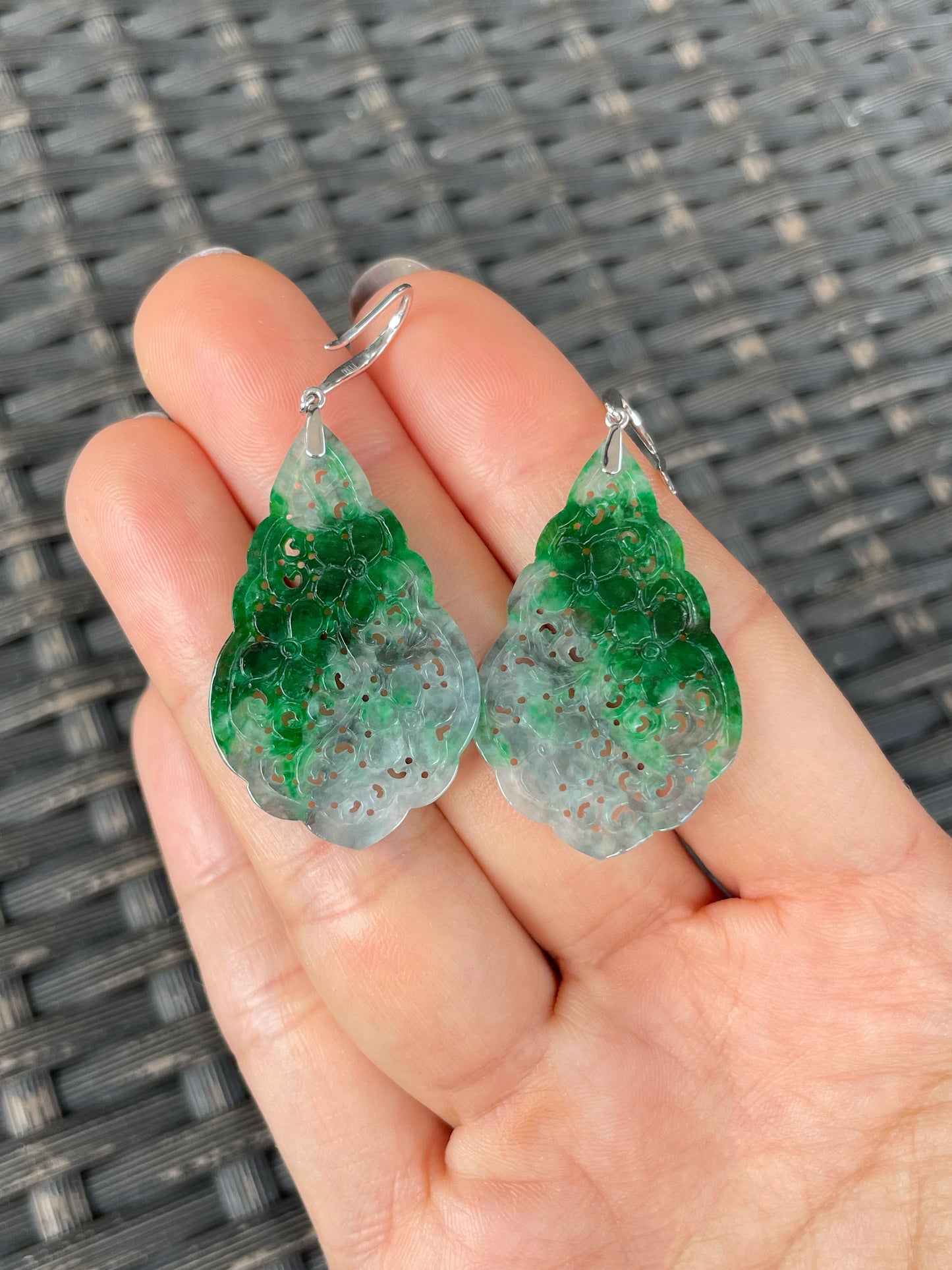 Green Jadeite Carved Earrings (NJE272)